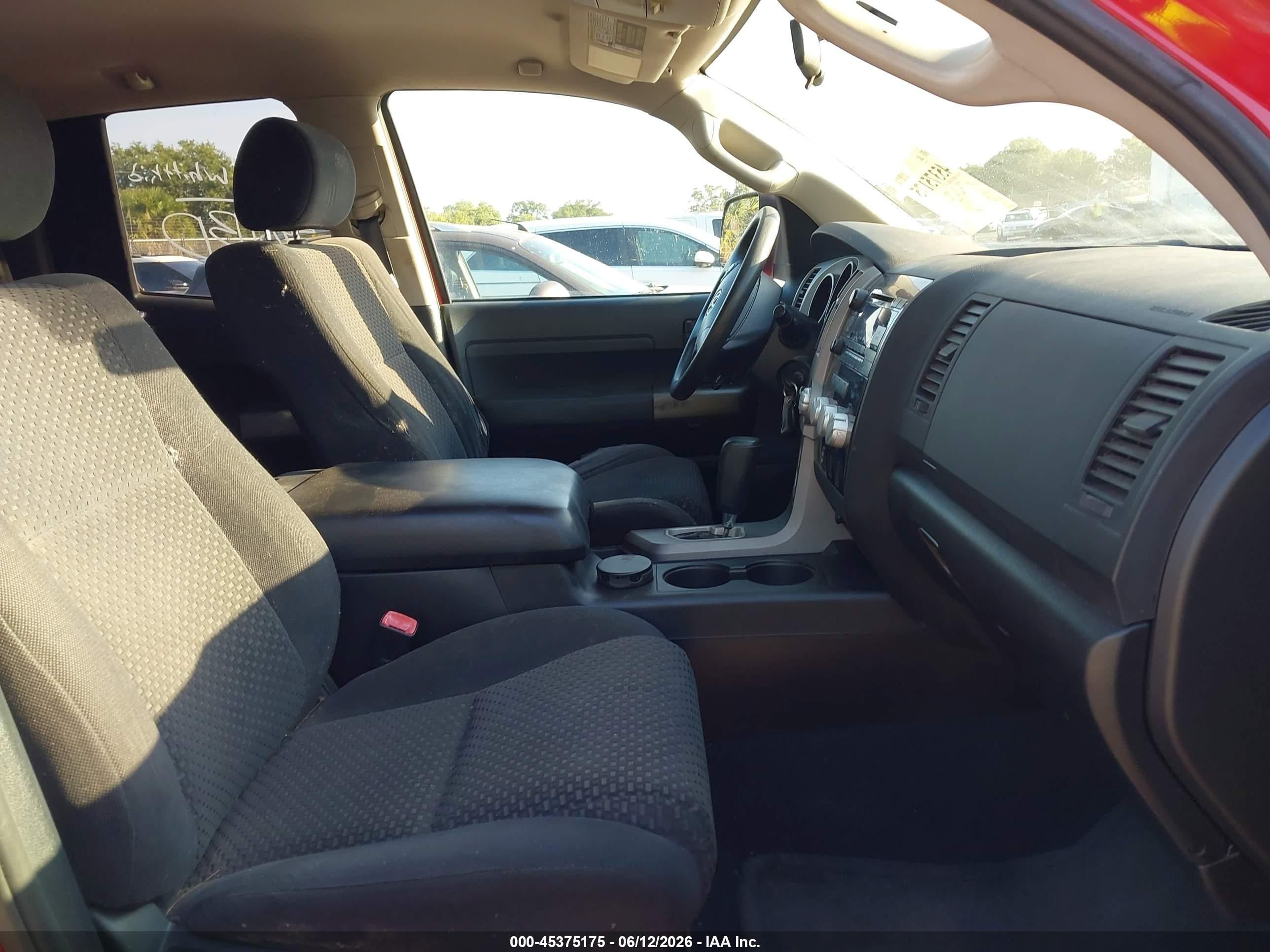 2010 Toyota Tundra Grade 5.7l V8 Red vin: 5TFUW5F11AX132688