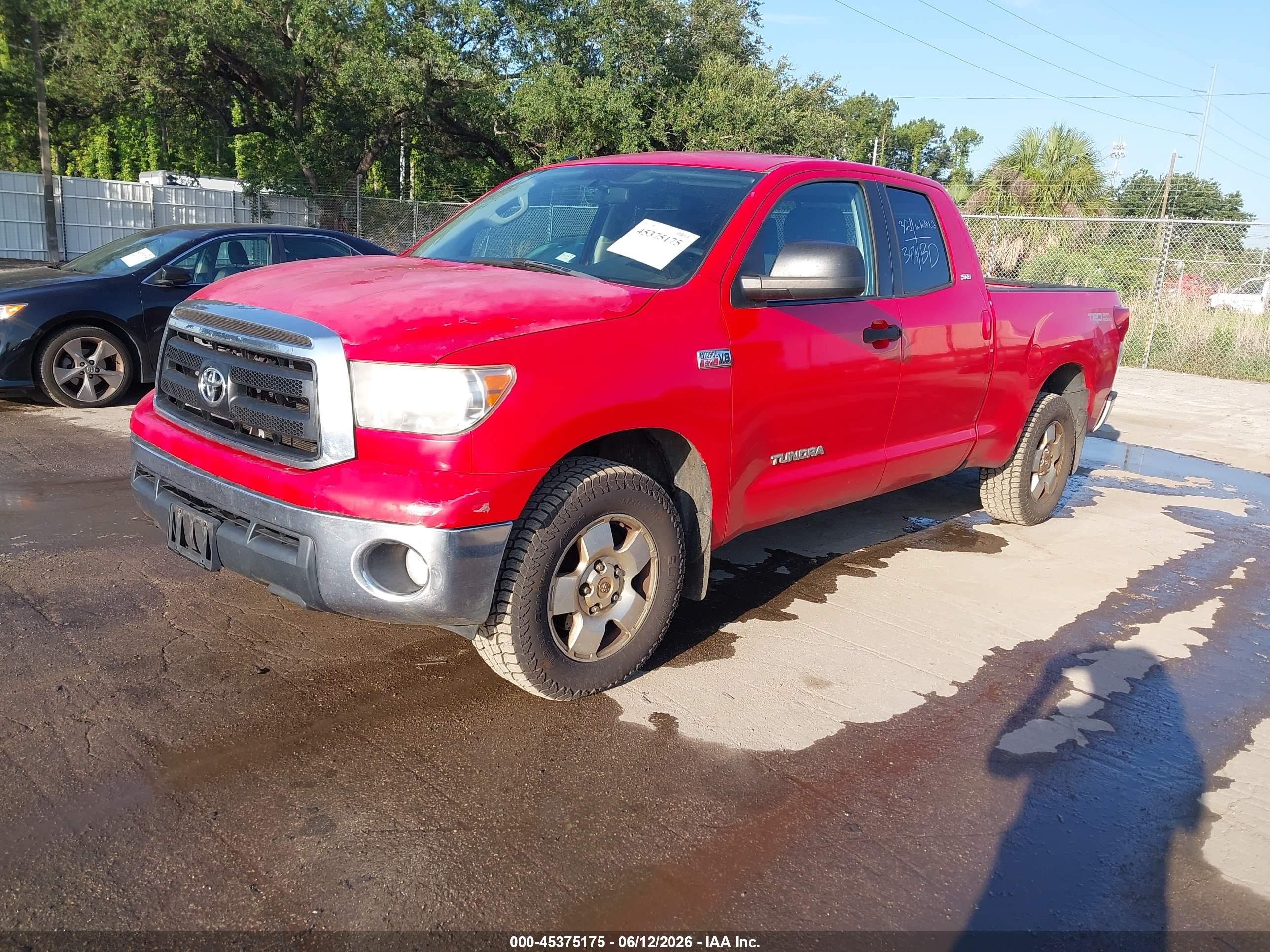 2010 Toyota Tundra Grade 5.7l V8 Red vin: 5TFUW5F11AX132688