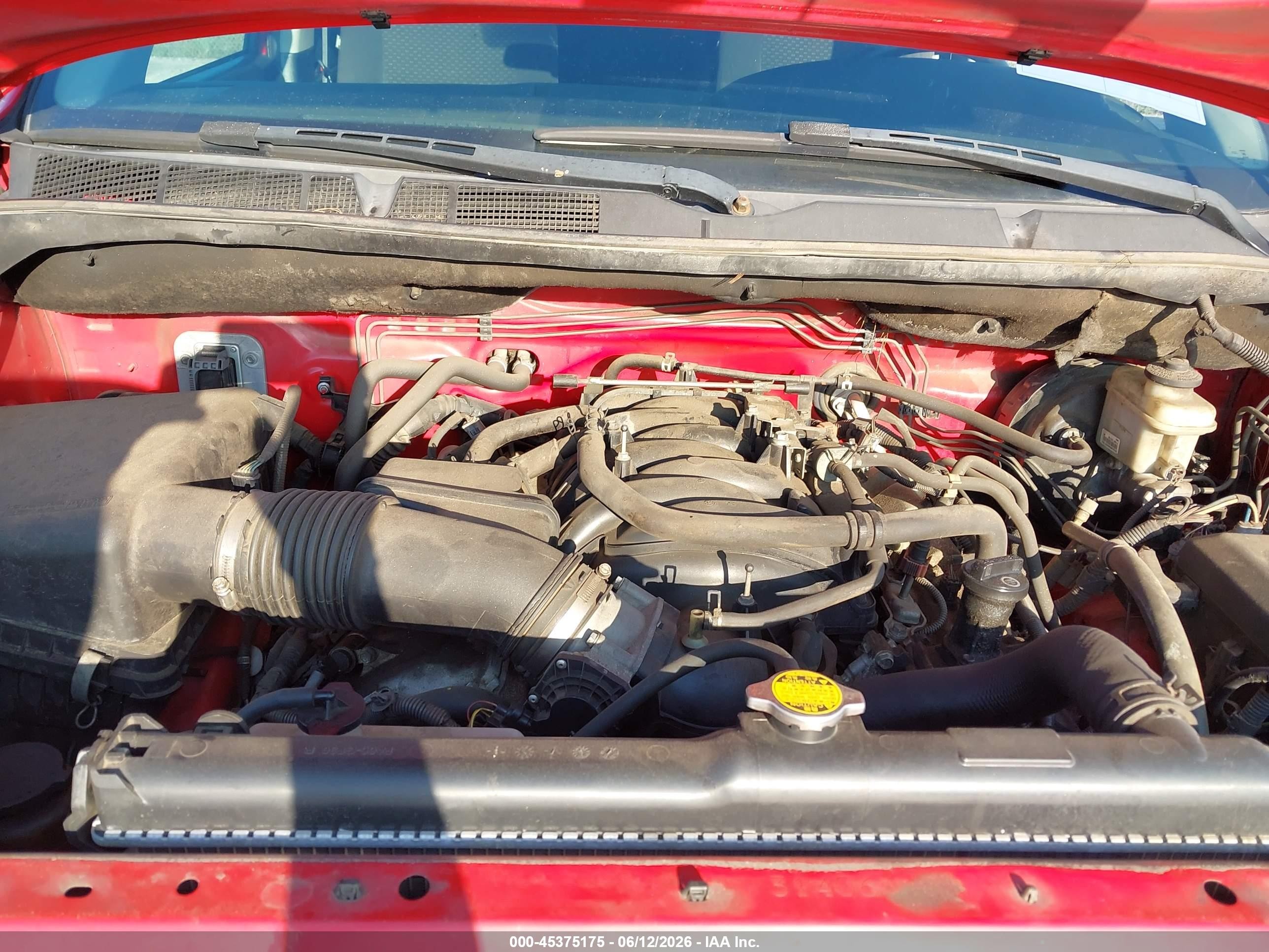 2010 Toyota Tundra Grade 5.7l V8 Red vin: 5TFUW5F11AX132688