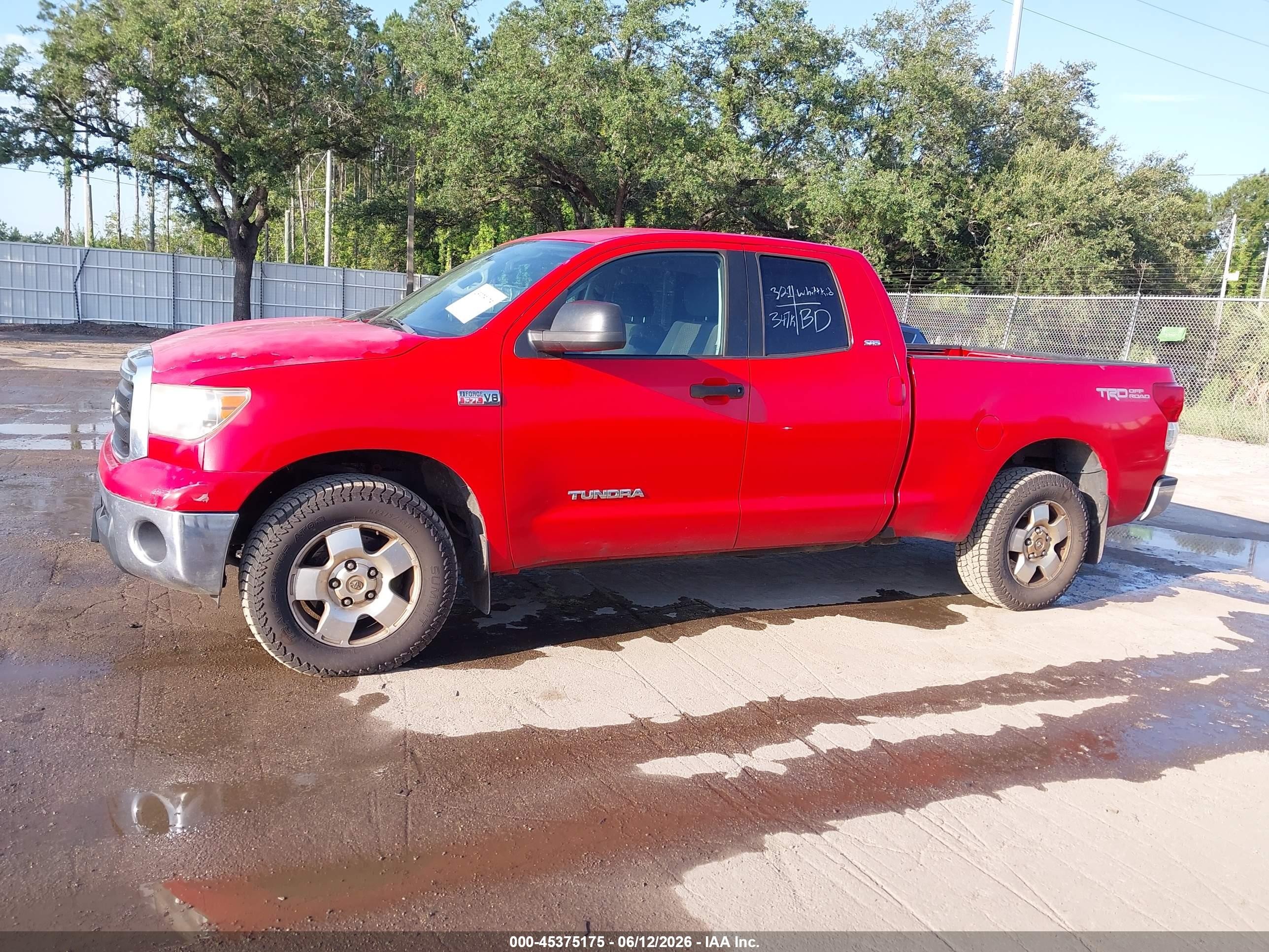 2010 Toyota Tundra Grade 5.7l V8 Red vin: 5TFUW5F11AX132688