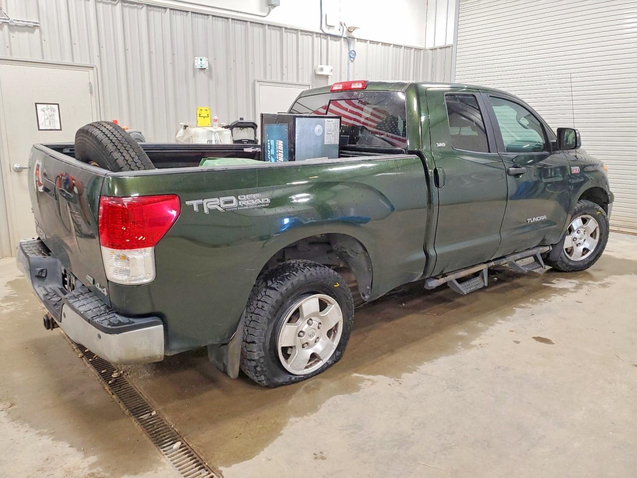 2010 Toyota Tundra Double Cab Sr5 Green vin: 5TFUW5F11AX136448