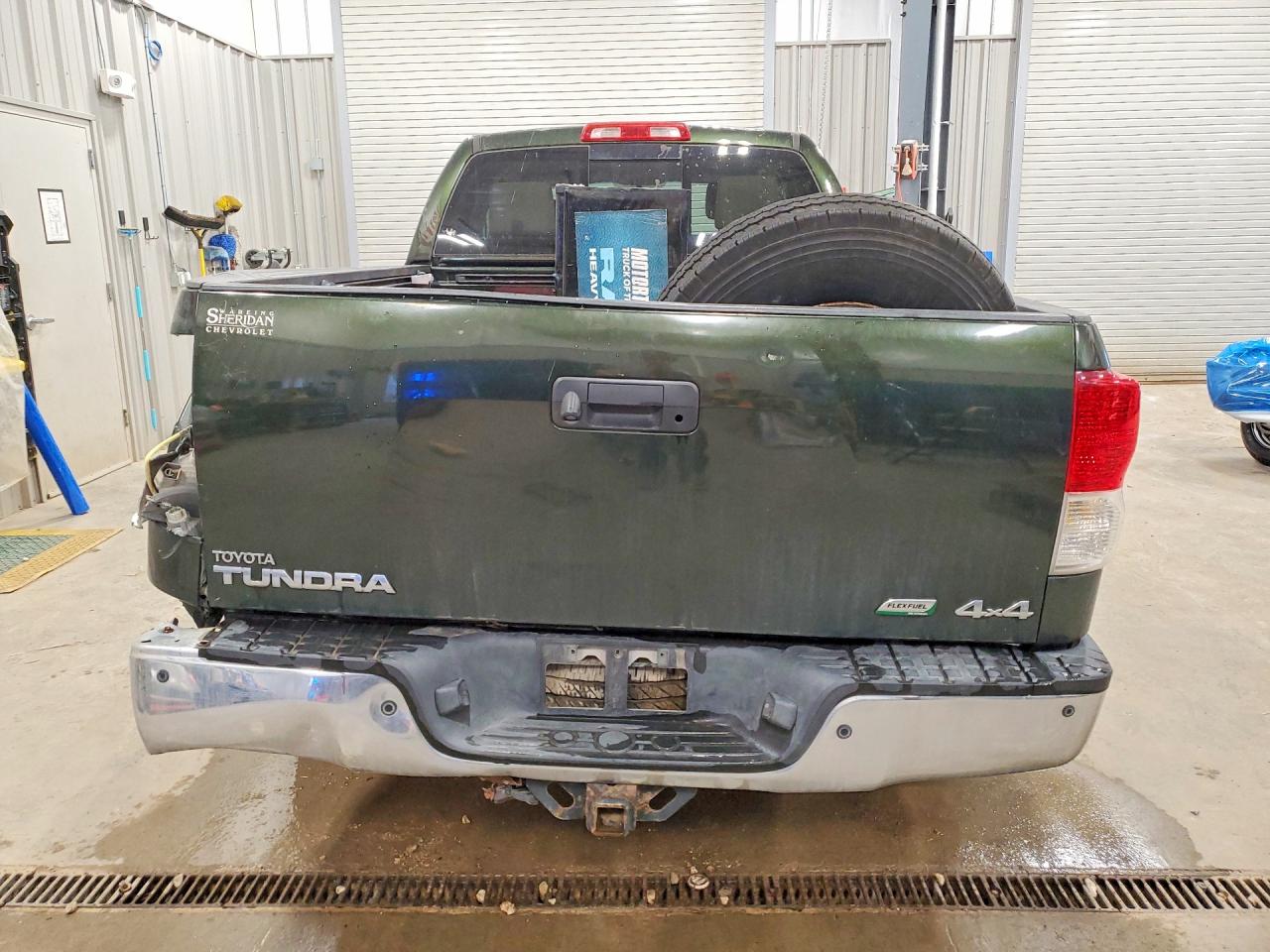 2010 Toyota Tundra Double Cab Sr5 Green vin: 5TFUW5F11AX136448
