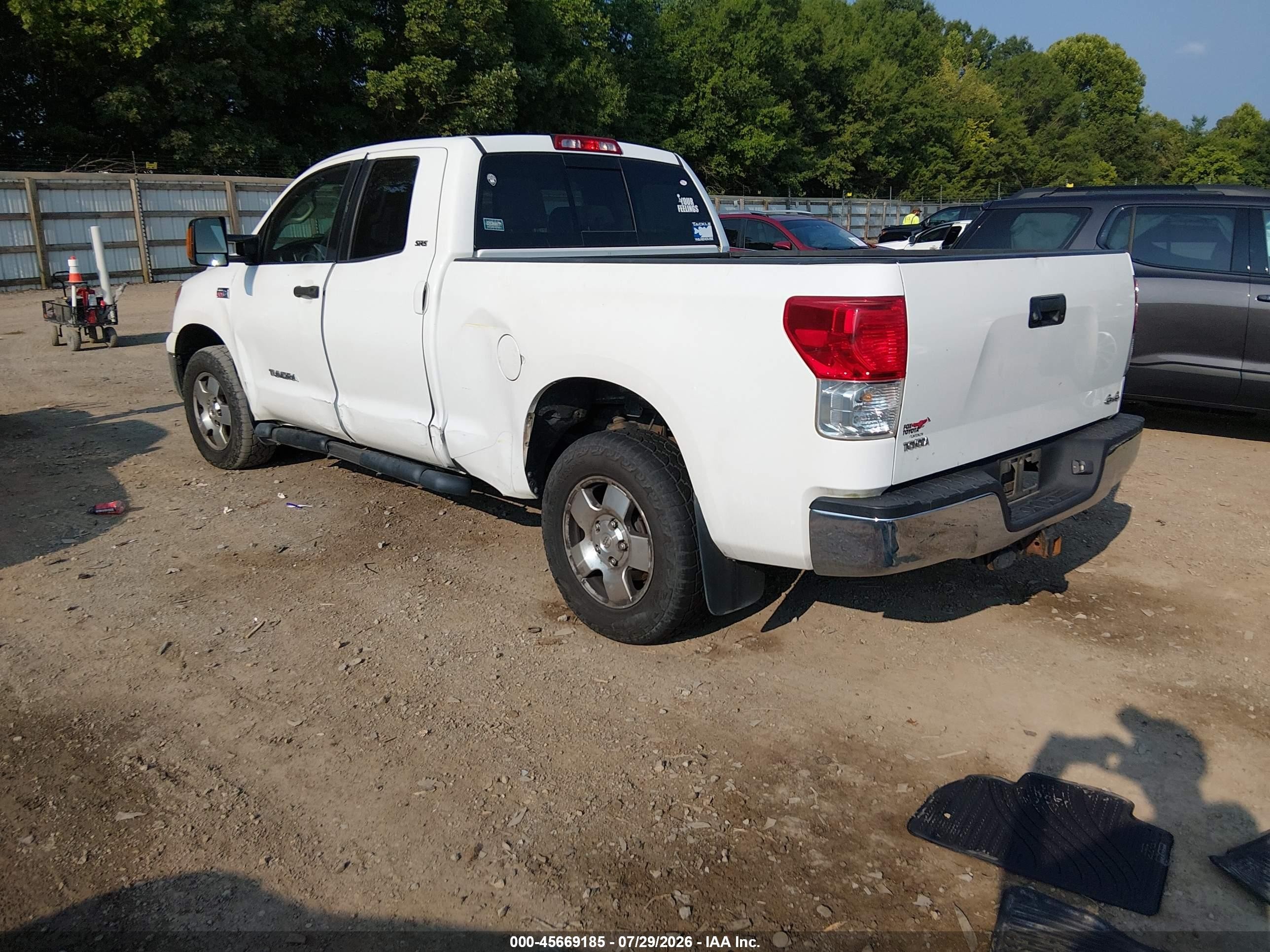 2012 Toyota Tundra Grade 5.7l V8 White vin: 5TFUW5F11CX219817
