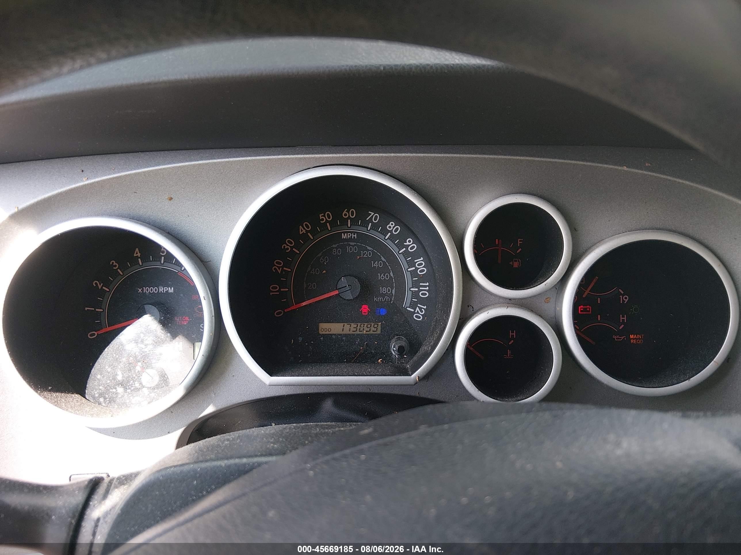 2012 Toyota Tundra Grade 5.7l V8 White vin: 5TFUW5F11CX219817