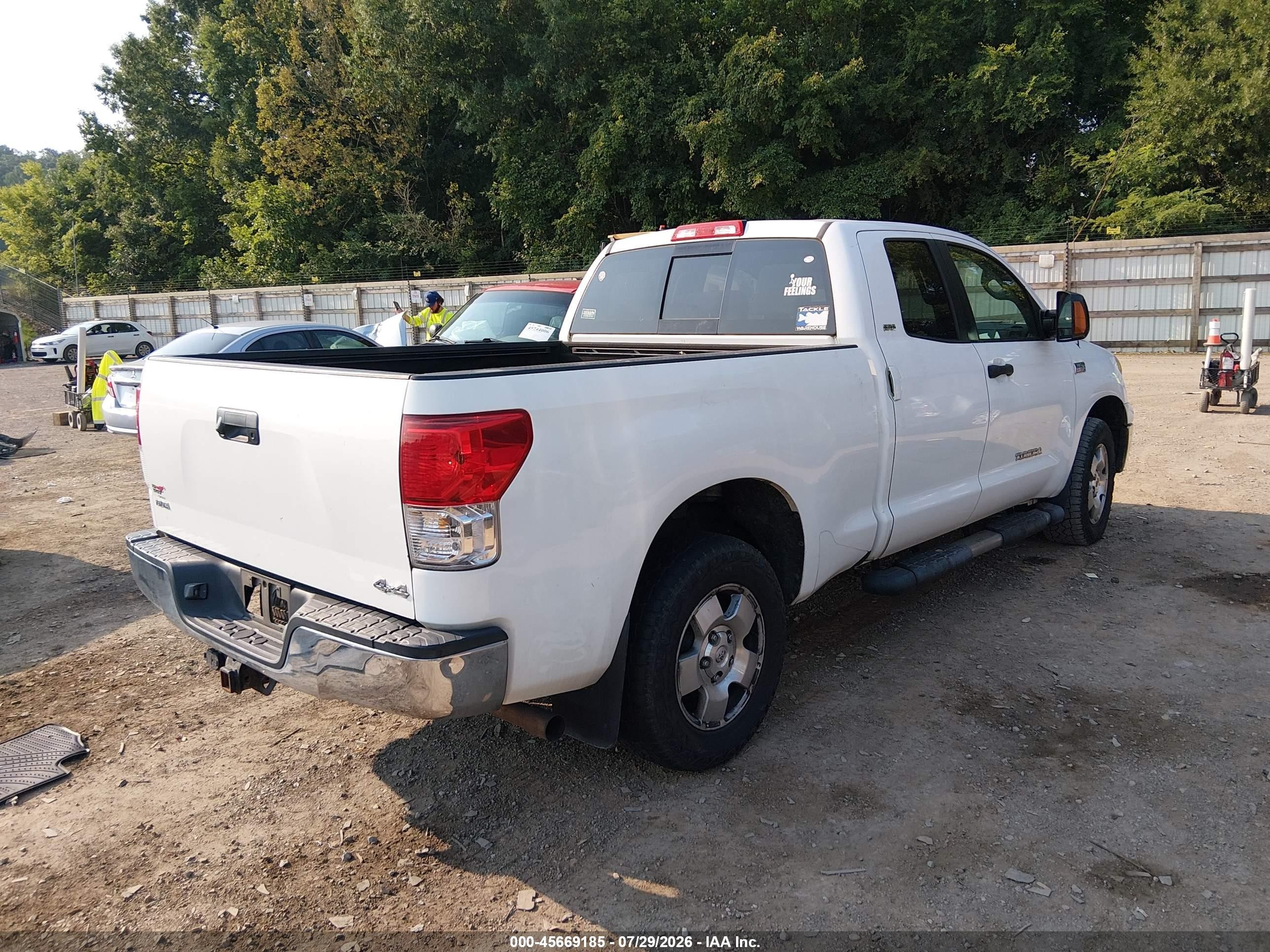 2012 Toyota Tundra Grade 5.7l V8 White vin: 5TFUW5F11CX219817
