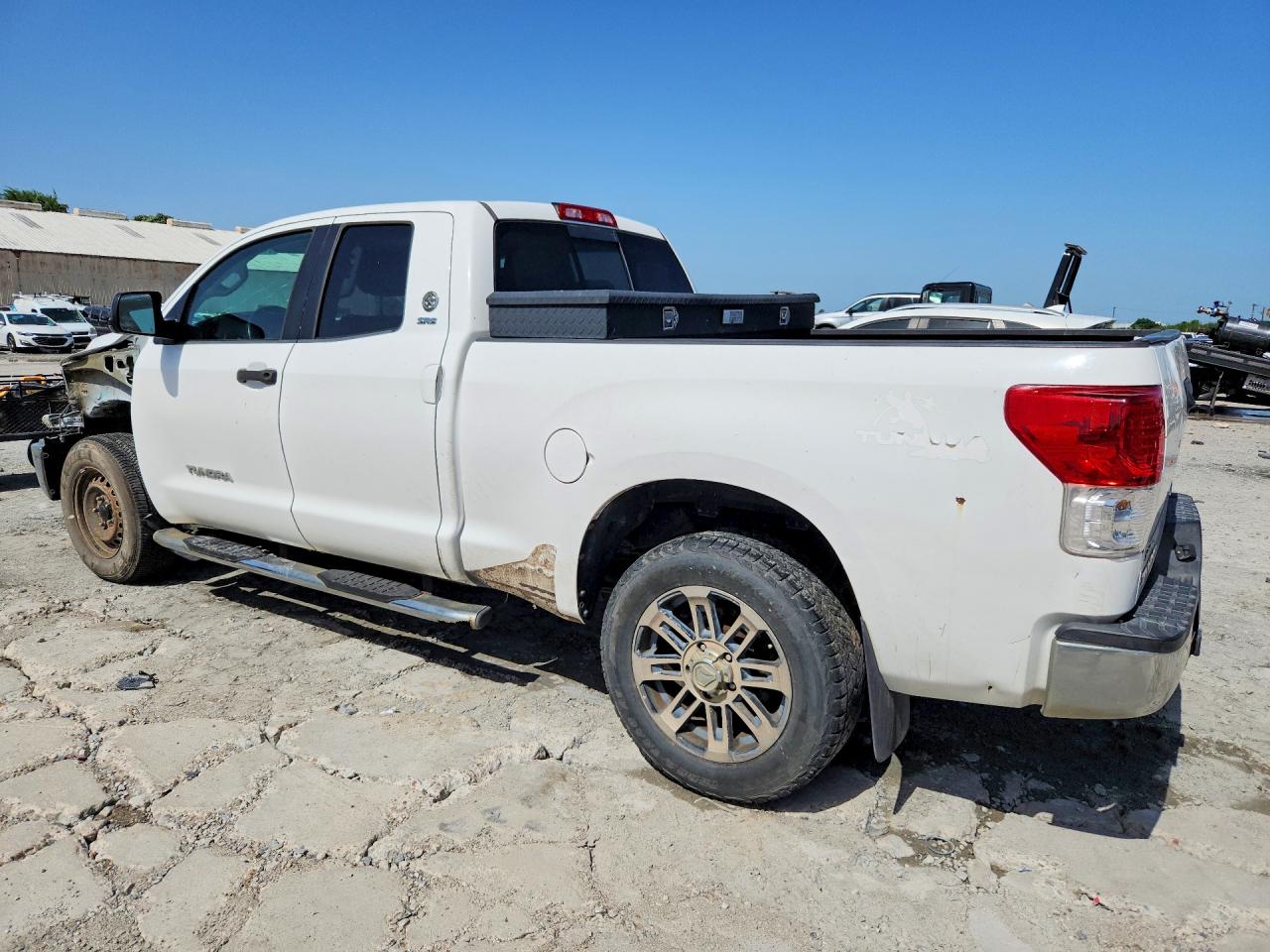 2012 Toyota Tundra Double Cab Sr5 White vin: 5TFUW5F11CX250503