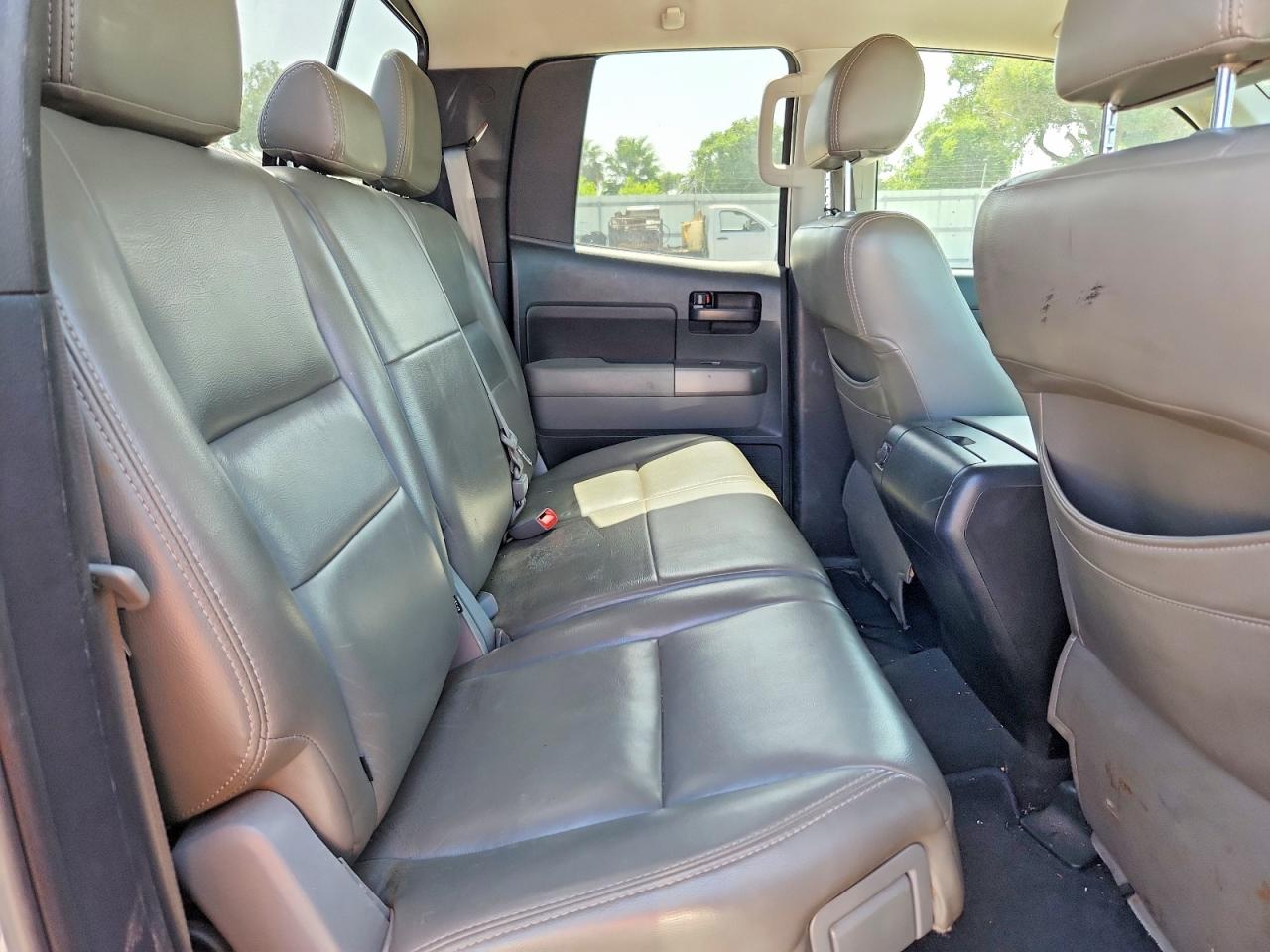 2012 Toyota Tundra Double Cab Sr5 White vin: 5TFUW5F11CX250503