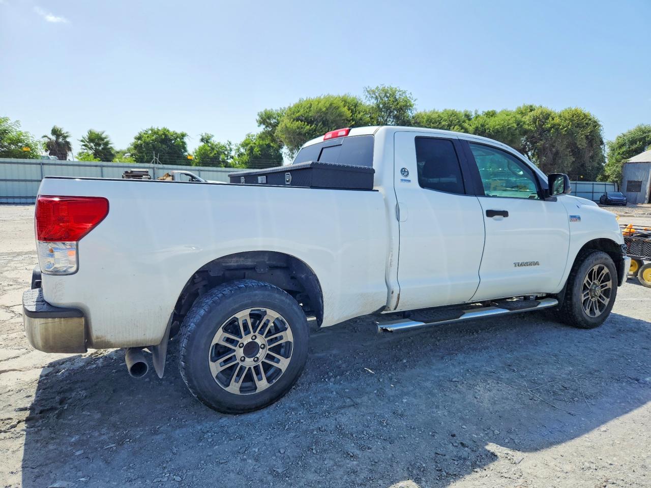 2012 Toyota Tundra Double Cab Sr5 White vin: 5TFUW5F11CX250503