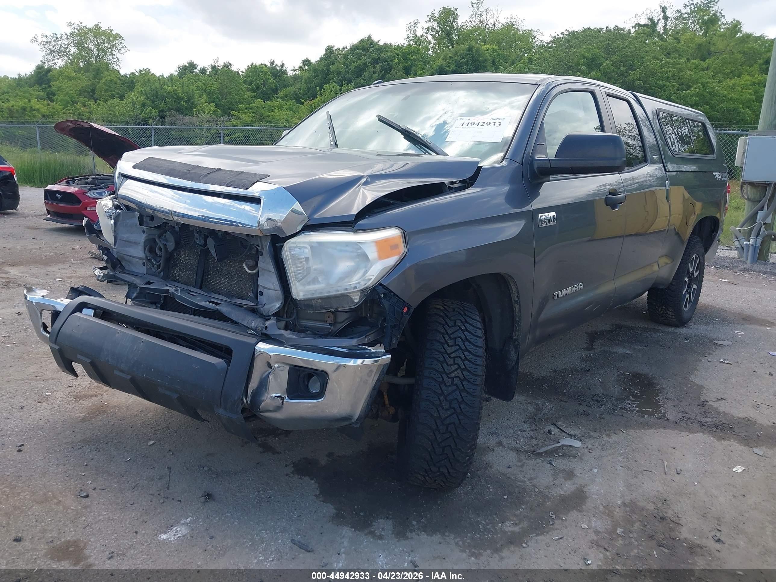 2015 Toyota Tundra Sr5 5.7l V8 Gray vin: 5TFUW5F12FX450195