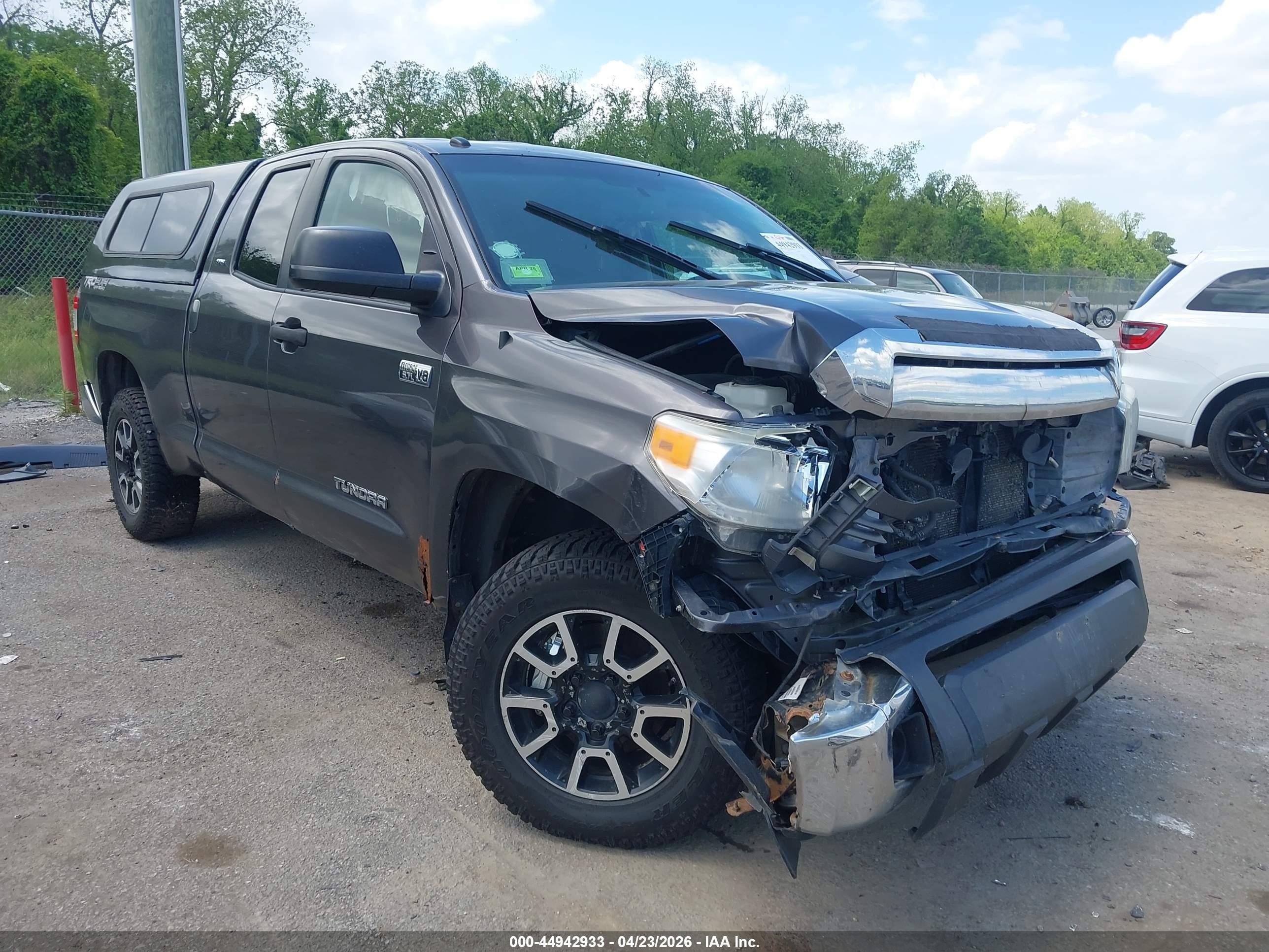 2015 Toyota Tundra Sr5 5.7l V8 Gray vin: 5TFUW5F12FX450195