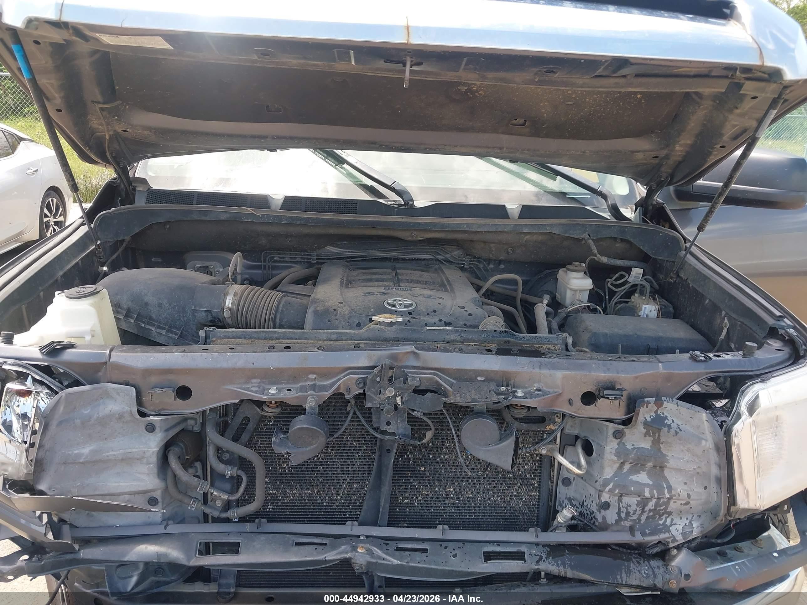 2015 Toyota Tundra Sr5 5.7l V8 Gray vin: 5TFUW5F12FX450195