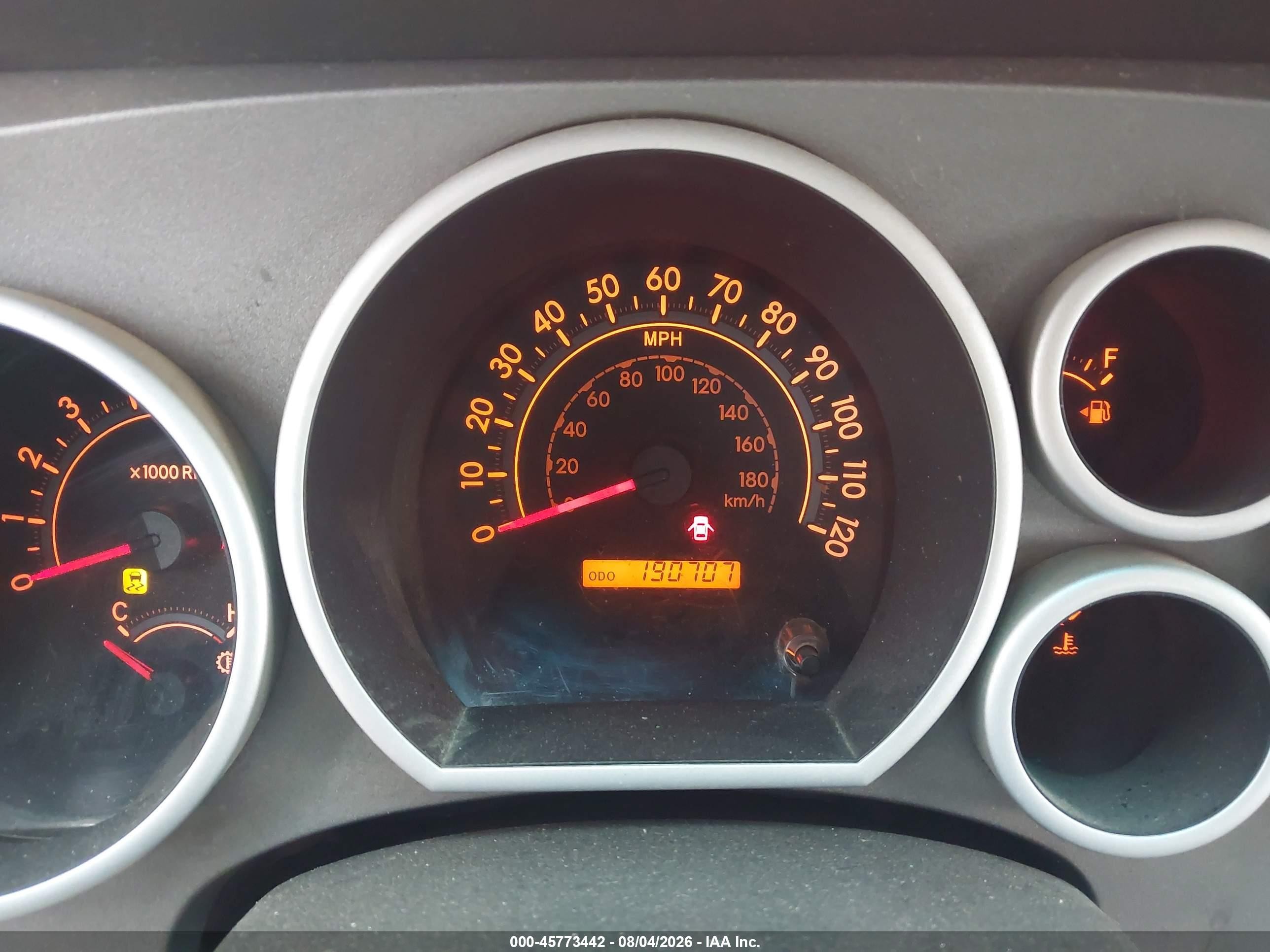 2010 Toyota Tundra Grade 5.7l V8 Red vin: 5TFUW5F13AX101717