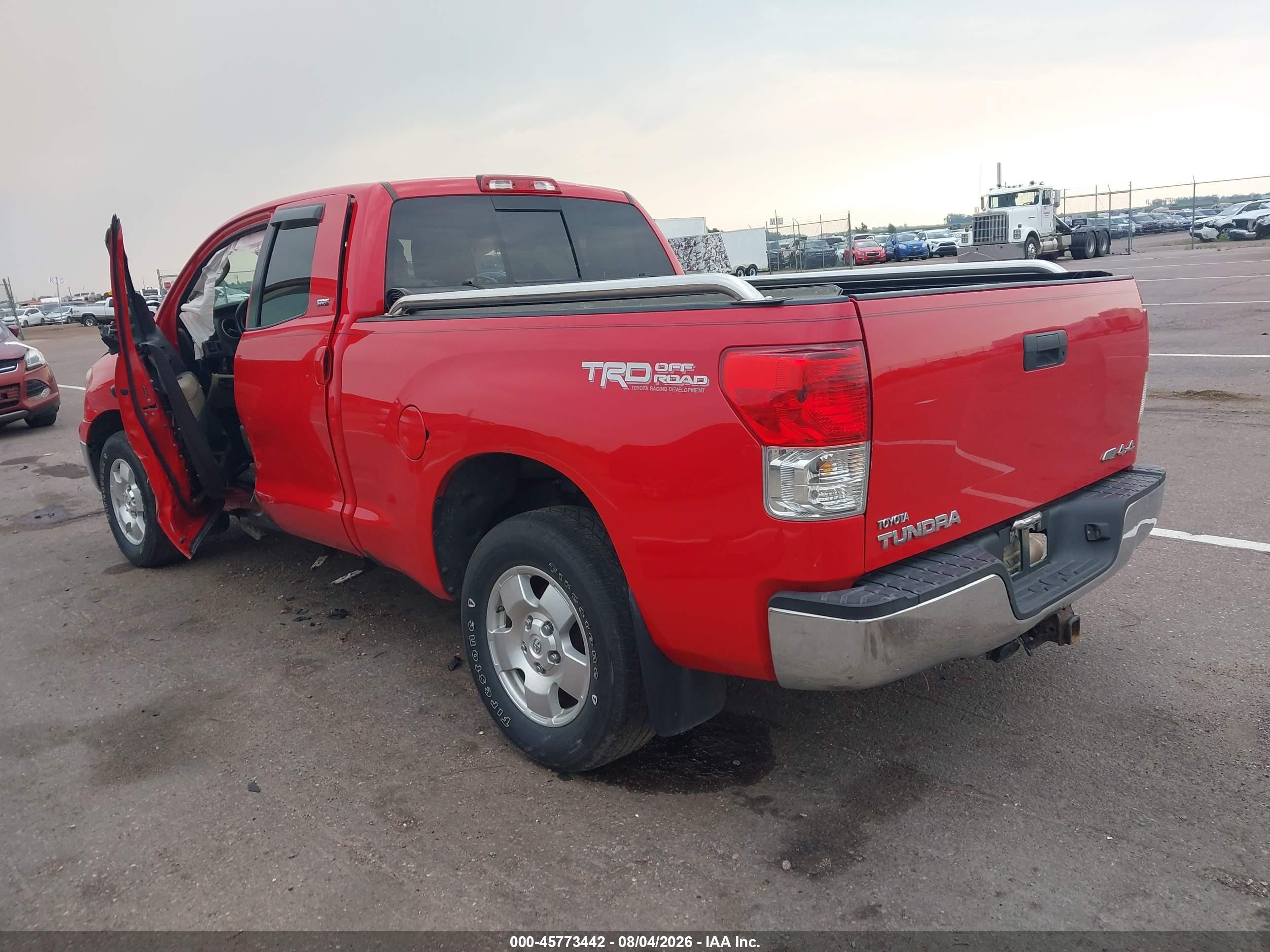 2010 Toyota Tundra Grade 5.7l V8 Red vin: 5TFUW5F13AX101717
