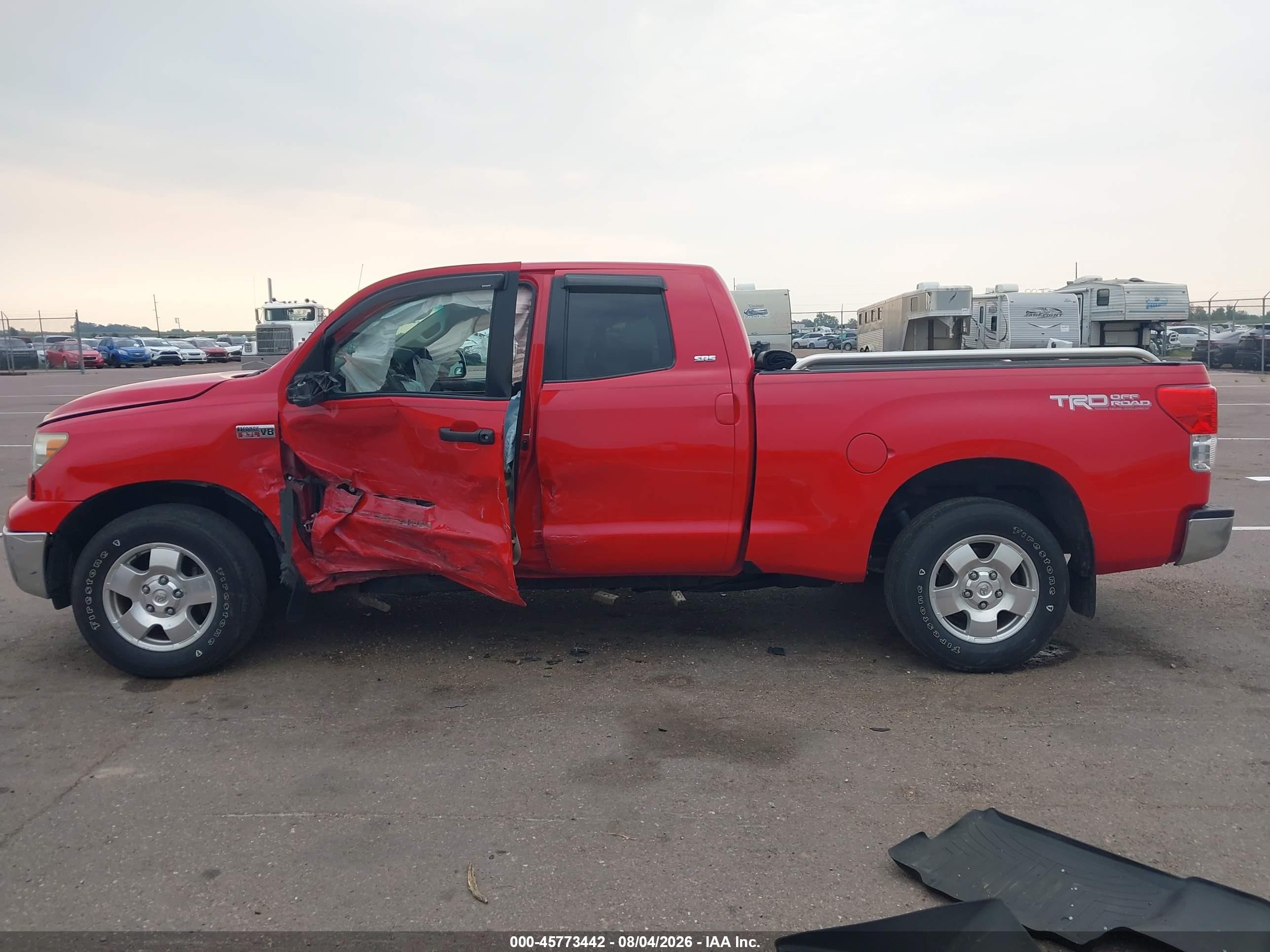 2010 Toyota Tundra Grade 5.7l V8 Red vin: 5TFUW5F13AX101717