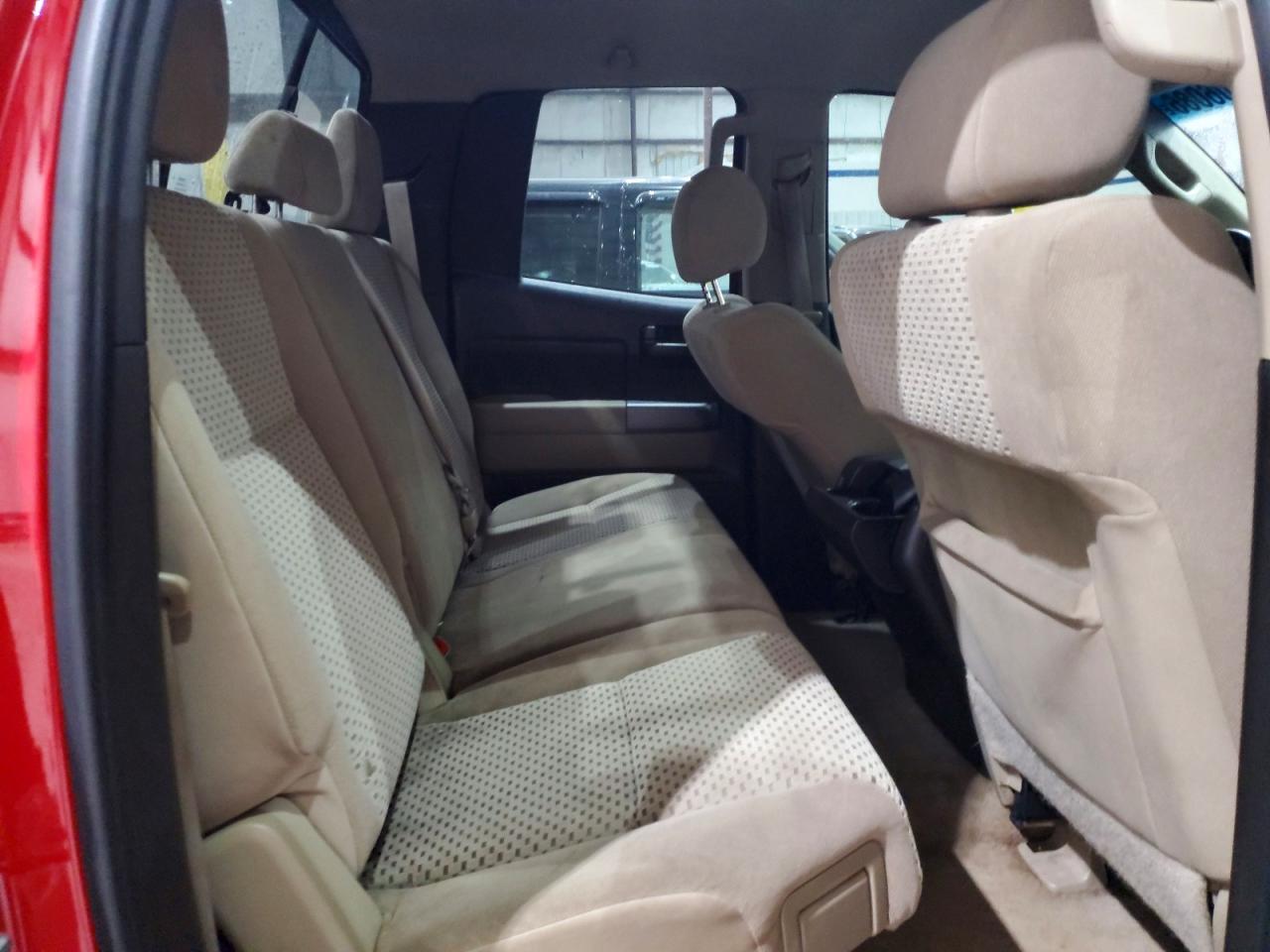 2010 Toyota Tundra Double Cab Sr5 Red vin: 5TFUW5F13AX131428