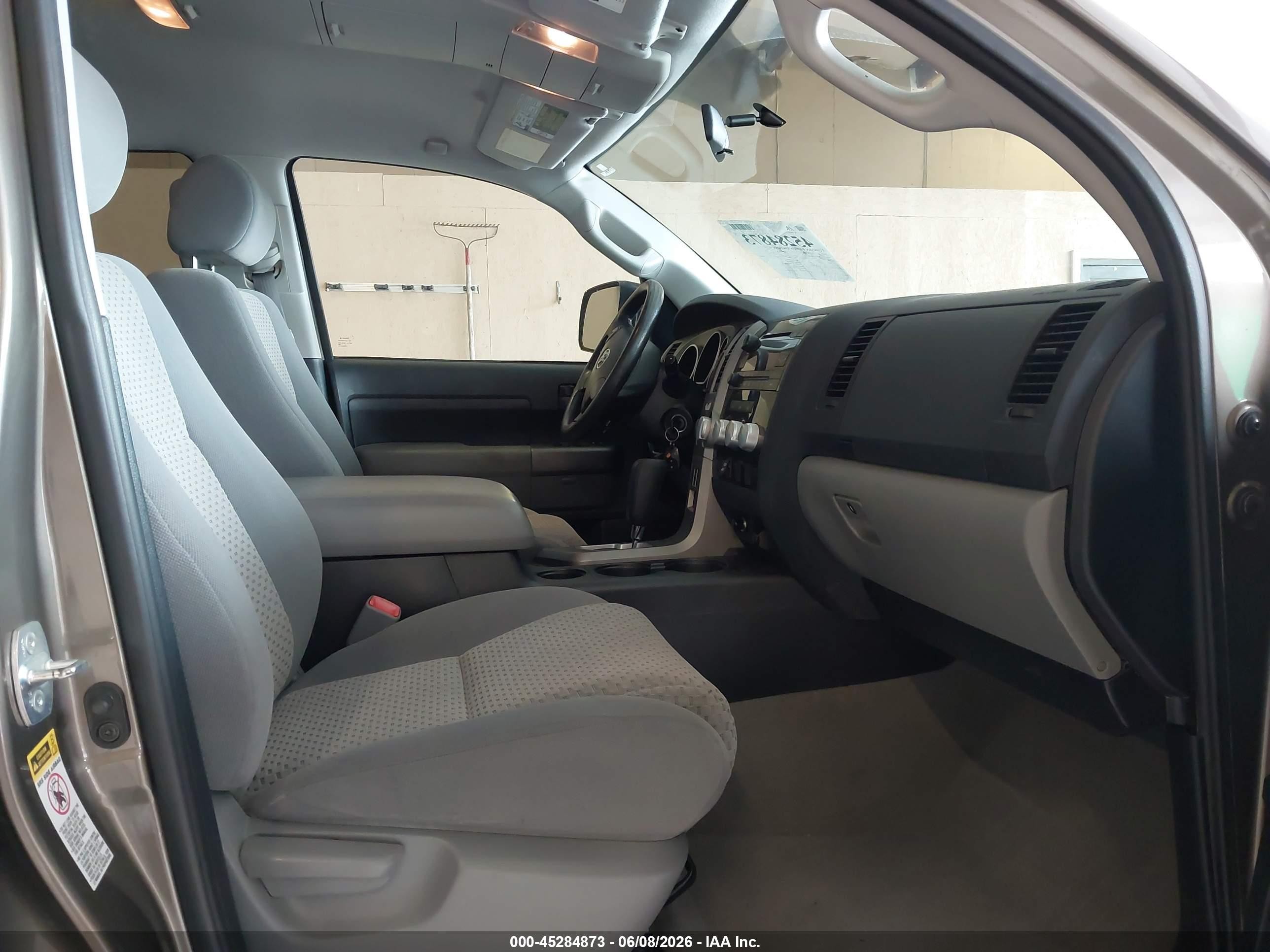 2010 Toyota Tundra Grade 5.7l V8 Gray vin: 5TFUW5F13AX149511