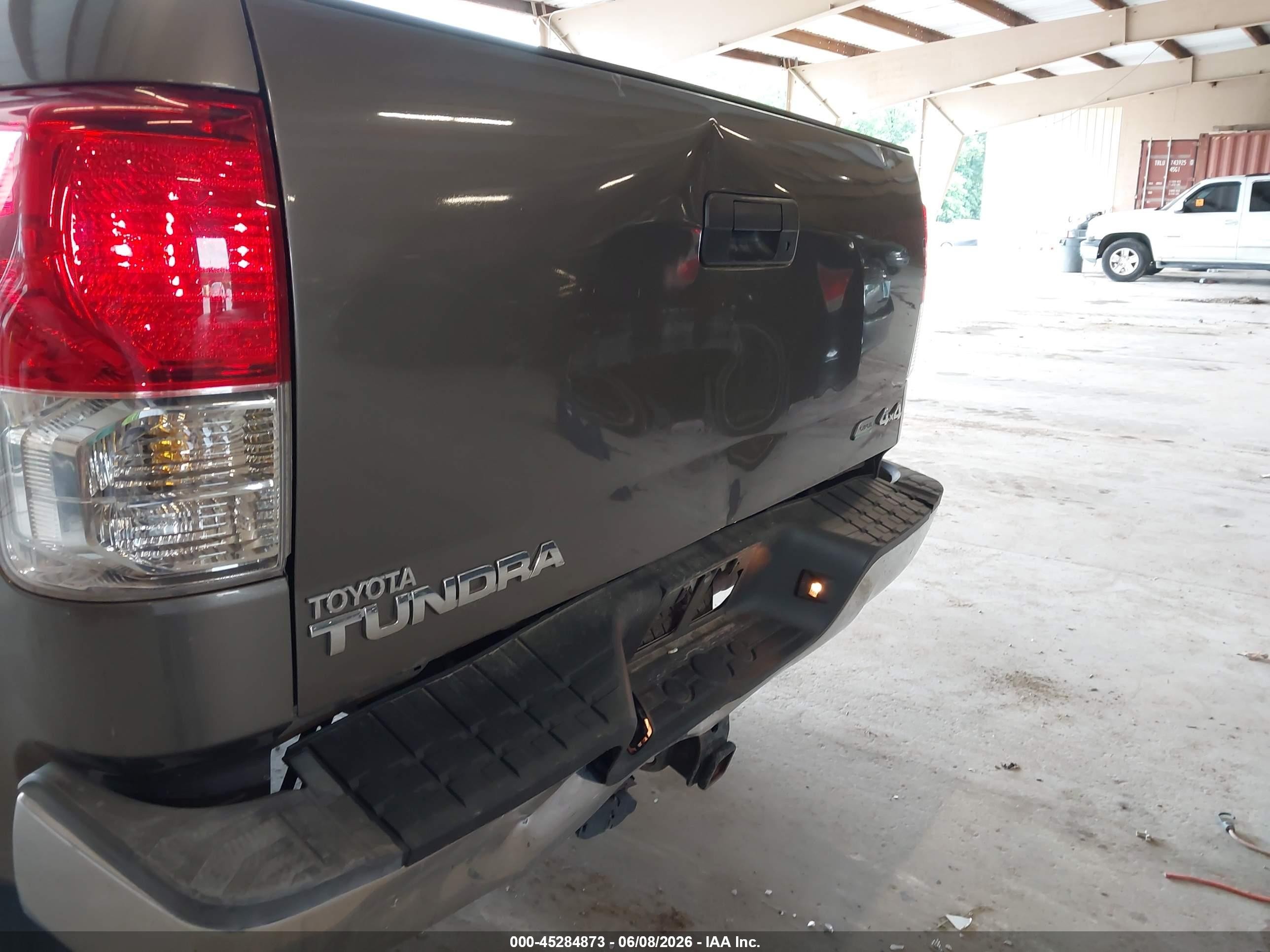 2010 Toyota Tundra Grade 5.7l V8 Gray vin: 5TFUW5F13AX149511