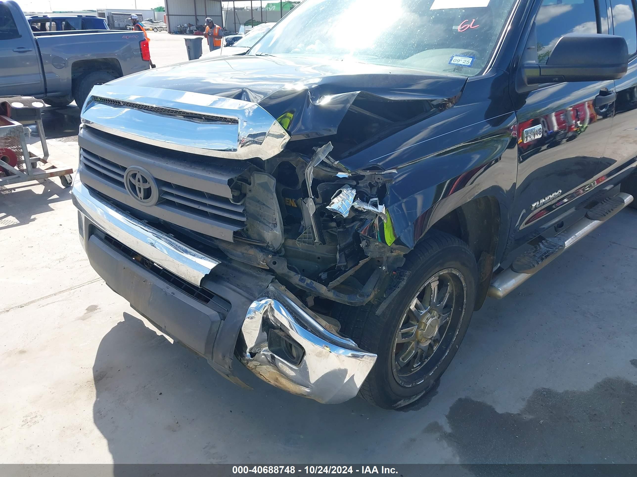 2014 Toyota Tundra Sr5 5.7l V8 Black vin: 5TFUW5F13EX396498
