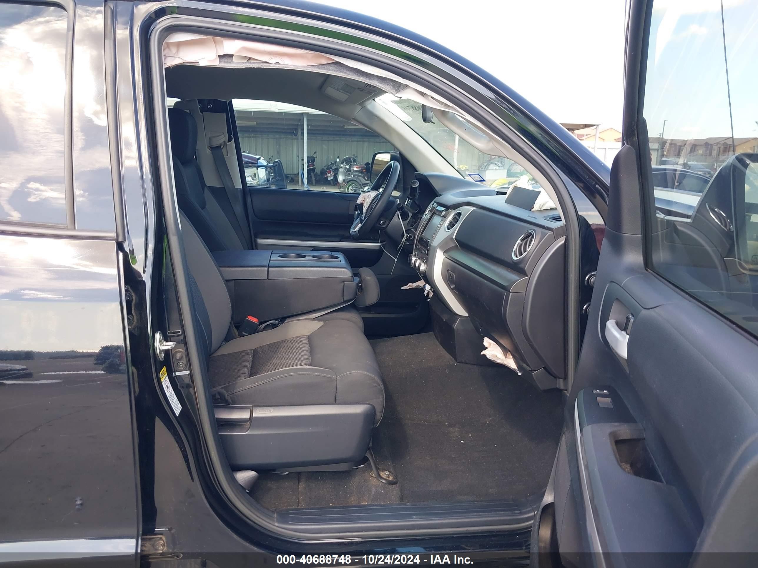 2014 Toyota Tundra Sr5 5.7l V8 Black vin: 5TFUW5F13EX396498