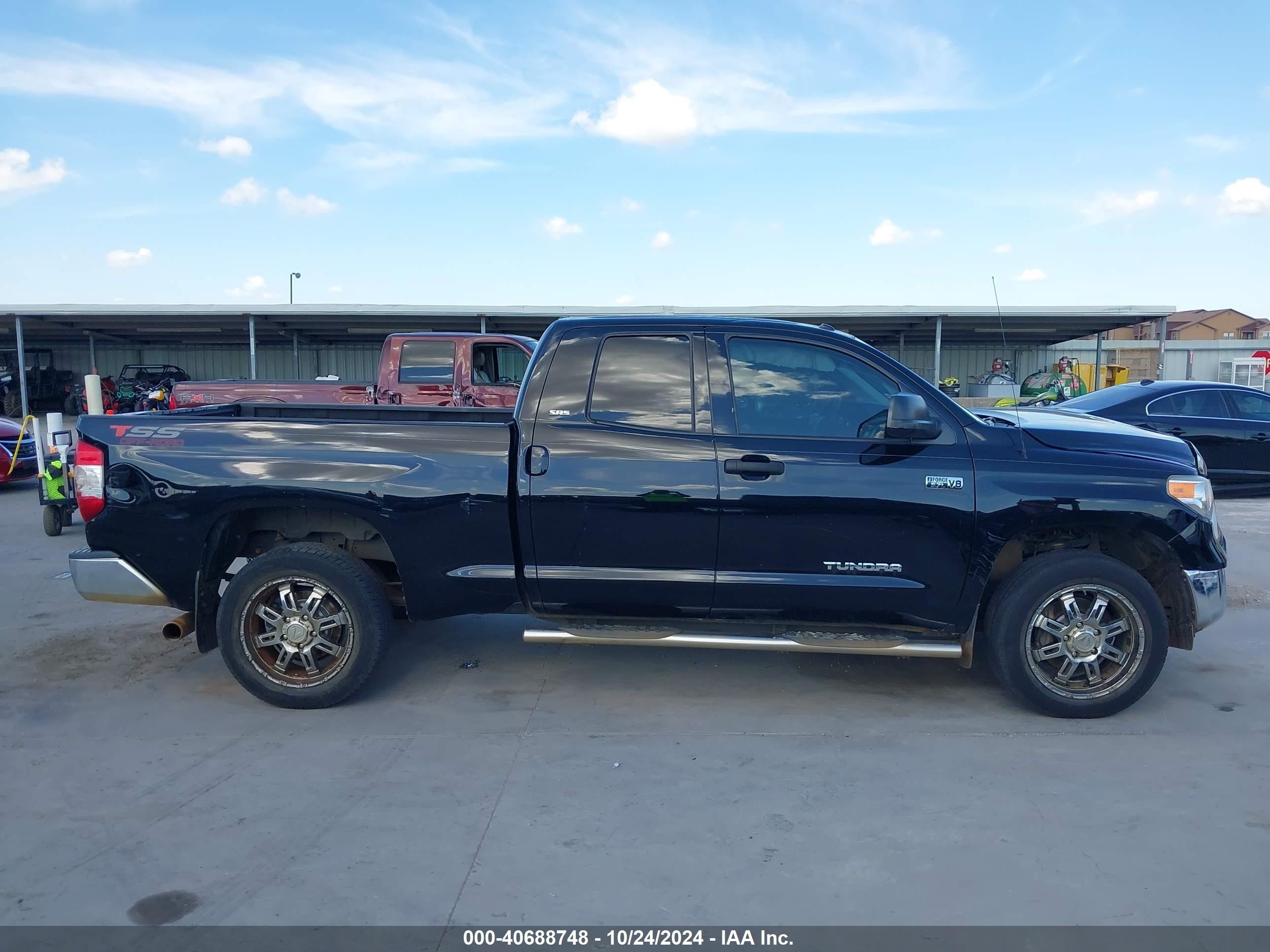 2014 Toyota Tundra Sr5 5.7l V8 Black vin: 5TFUW5F13EX396498
