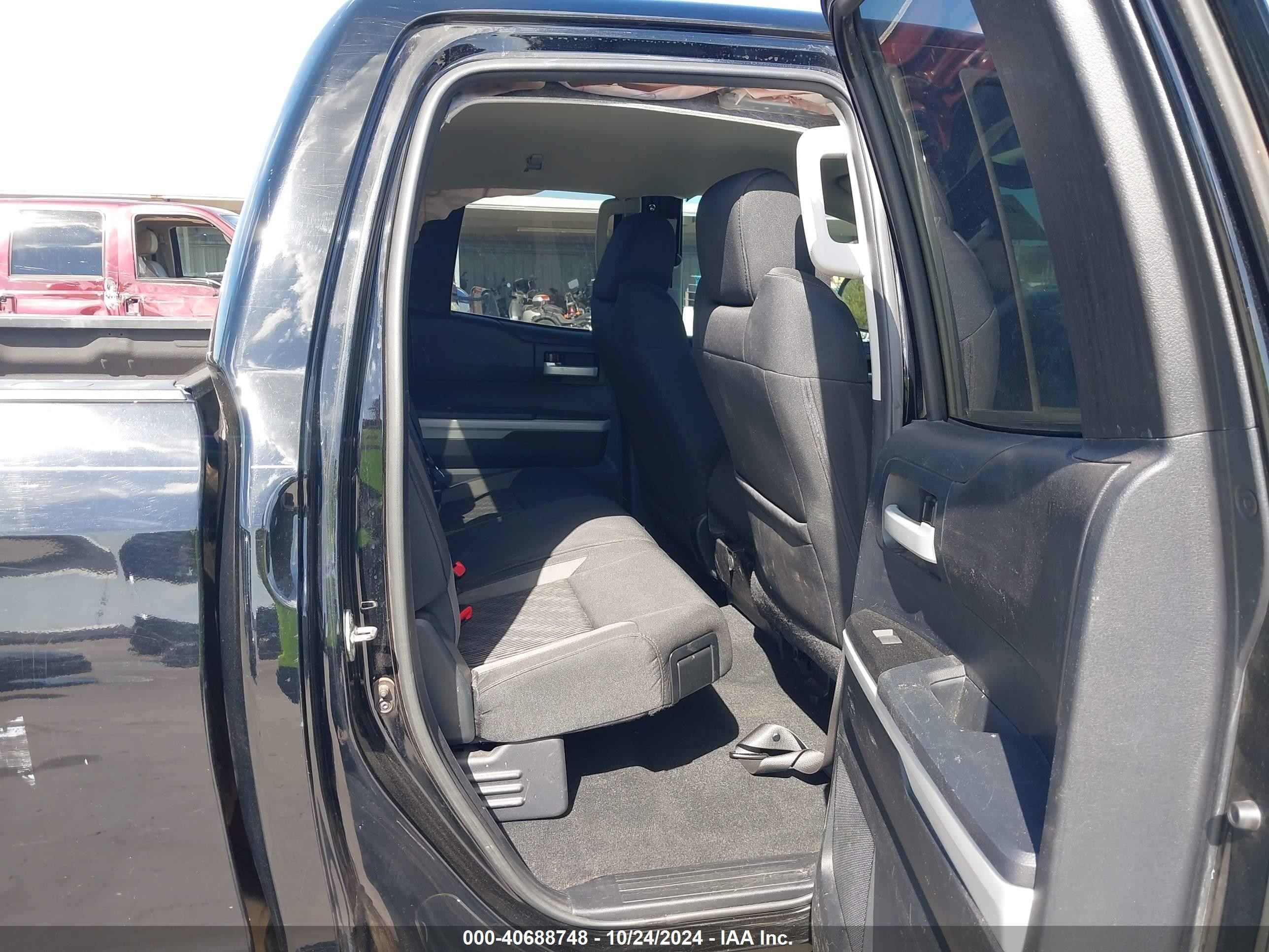 2014 Toyota Tundra Sr5 5.7l V8 Black vin: 5TFUW5F13EX396498