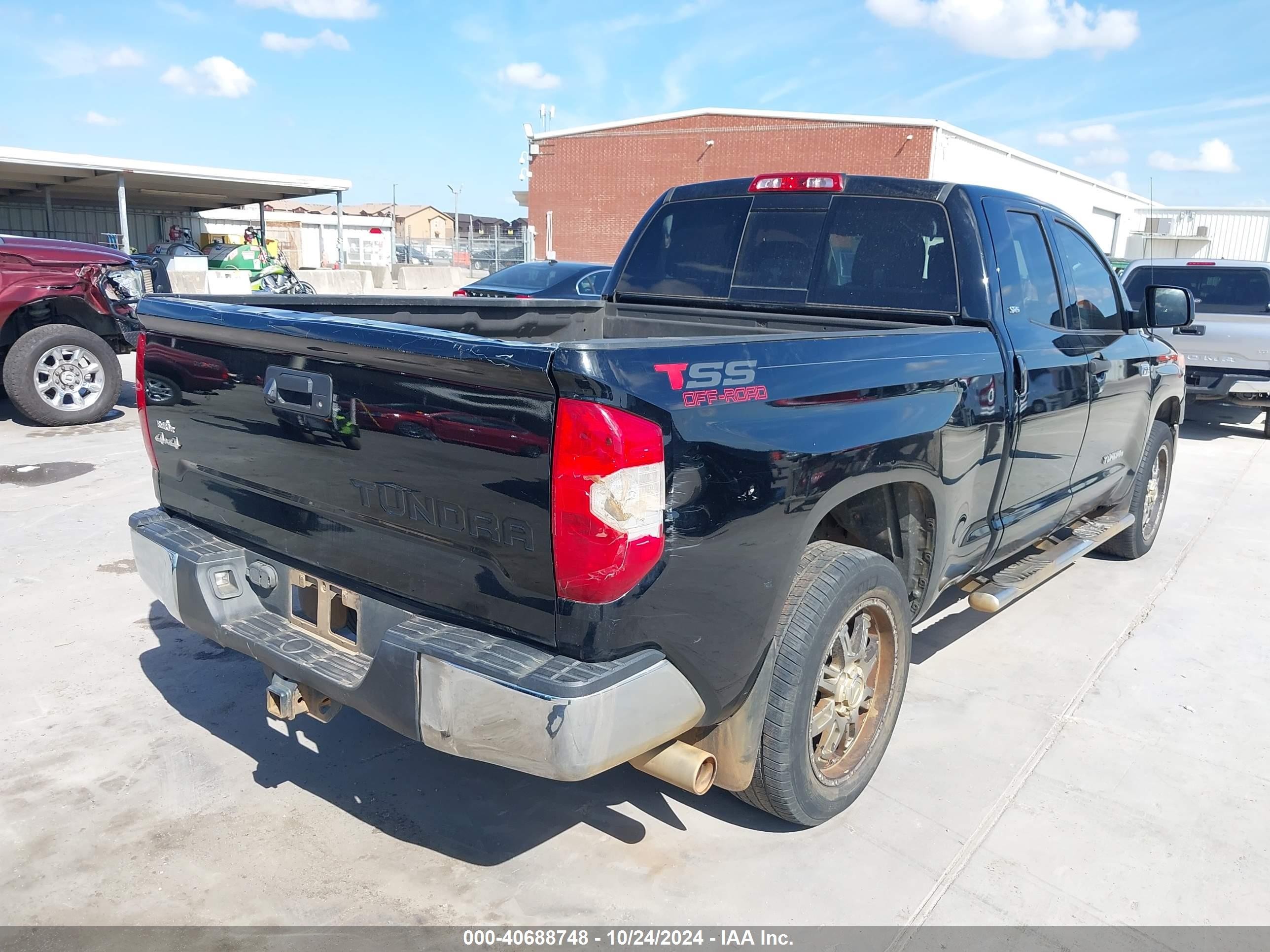 2014 Toyota Tundra Sr5 5.7l V8 Black vin: 5TFUW5F13EX396498