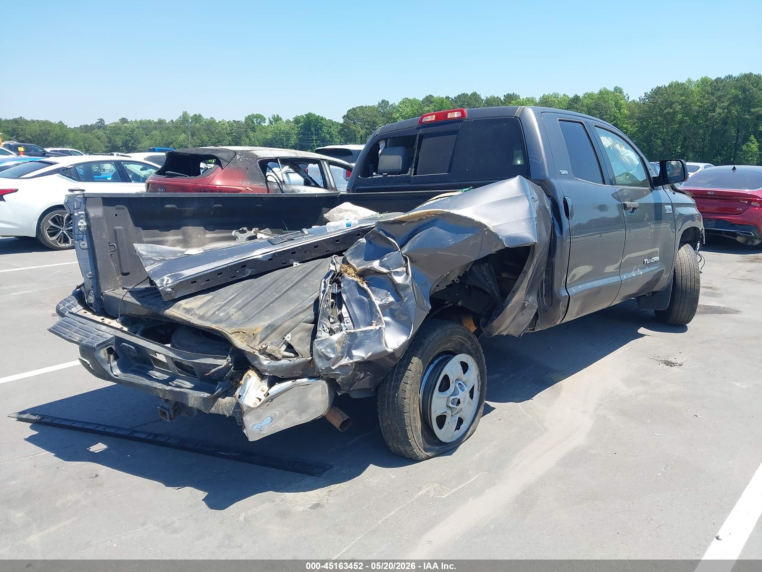 2015 Toyota Tundra Sr5 5.7l V8 Gray vin: 5TFUW5F13FX459326