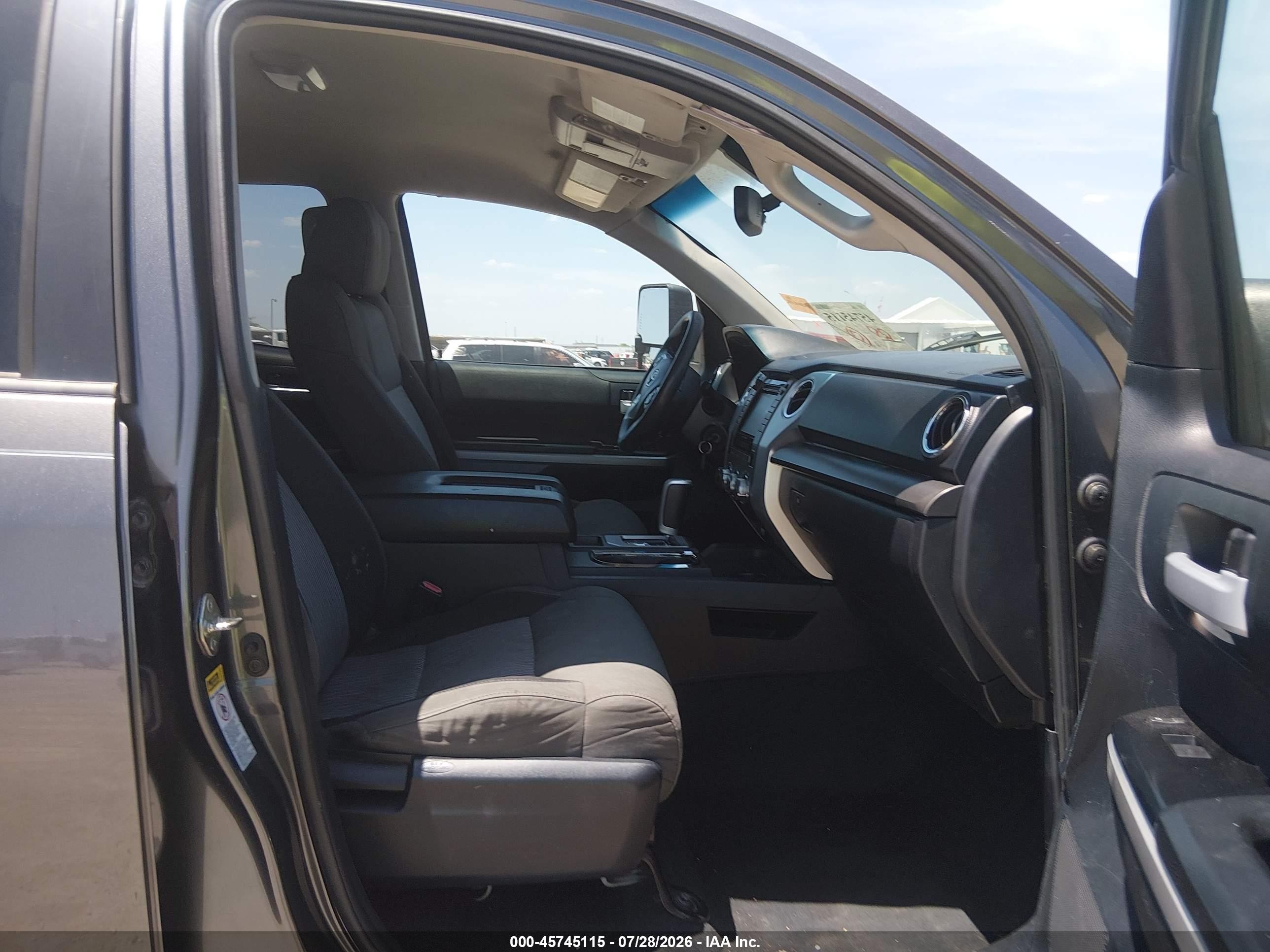 2015 Toyota Tundra Sr5 5.7l V8 Black vin: 5TFUW5F13FX462016