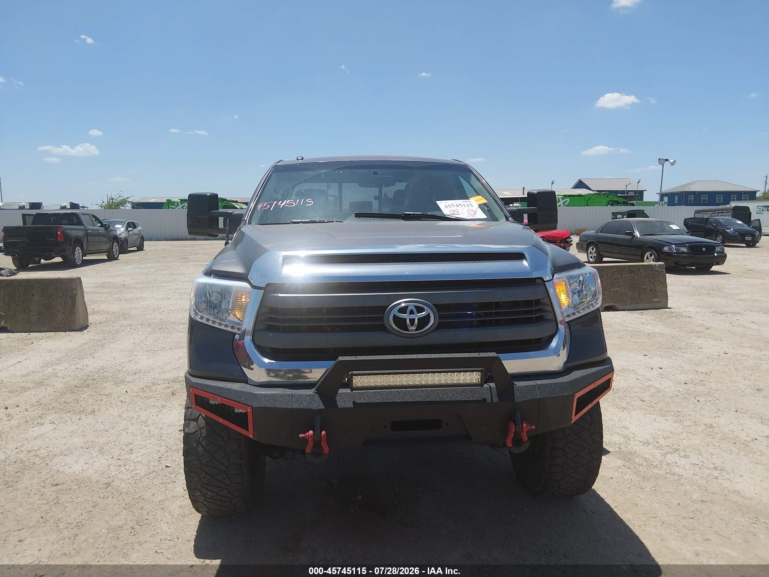 2015 Toyota Tundra Sr5 5.7l V8 Black vin: 5TFUW5F13FX462016