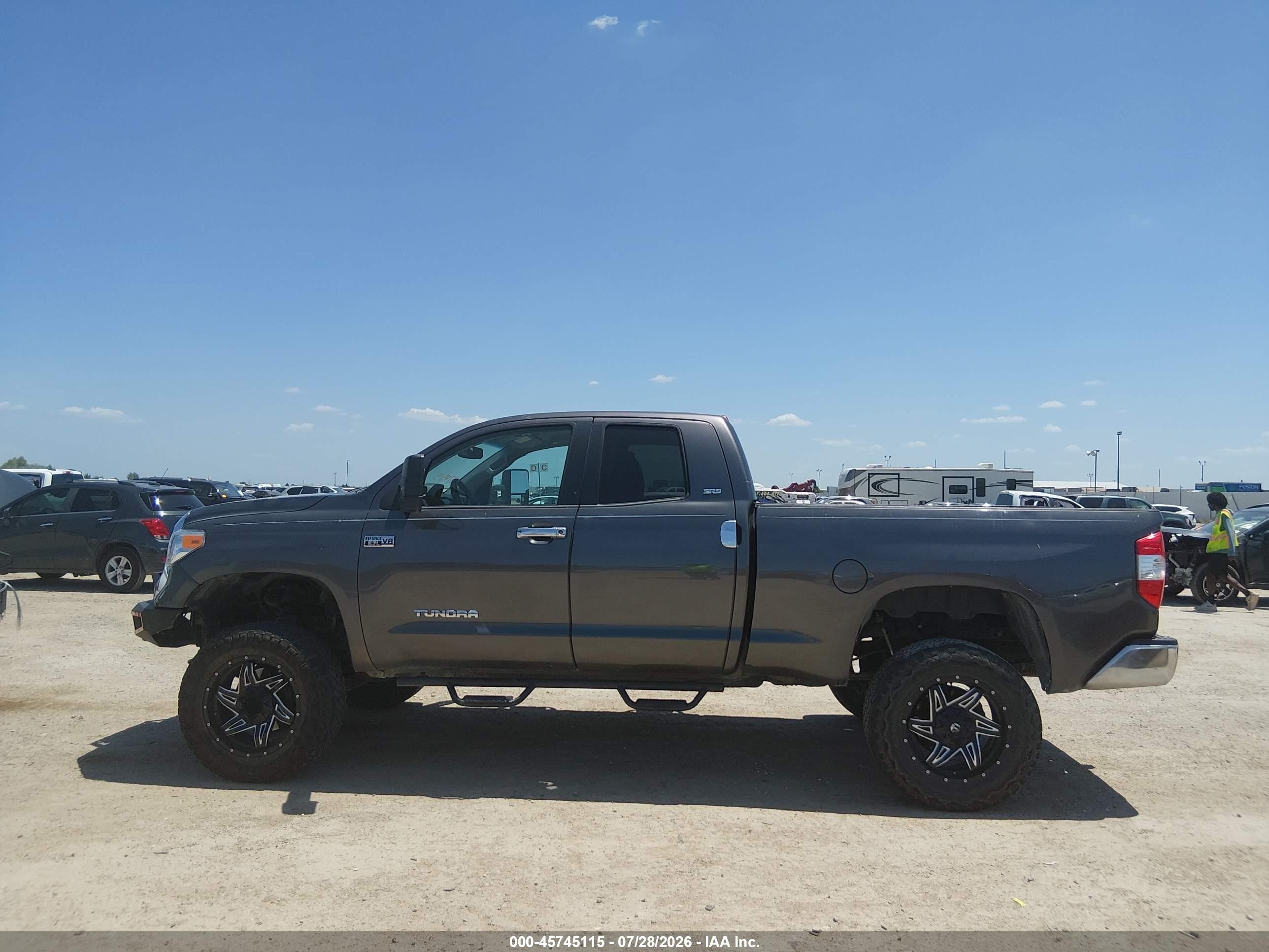 2015 Toyota Tundra Sr5 5.7l V8 Black vin: 5TFUW5F13FX462016