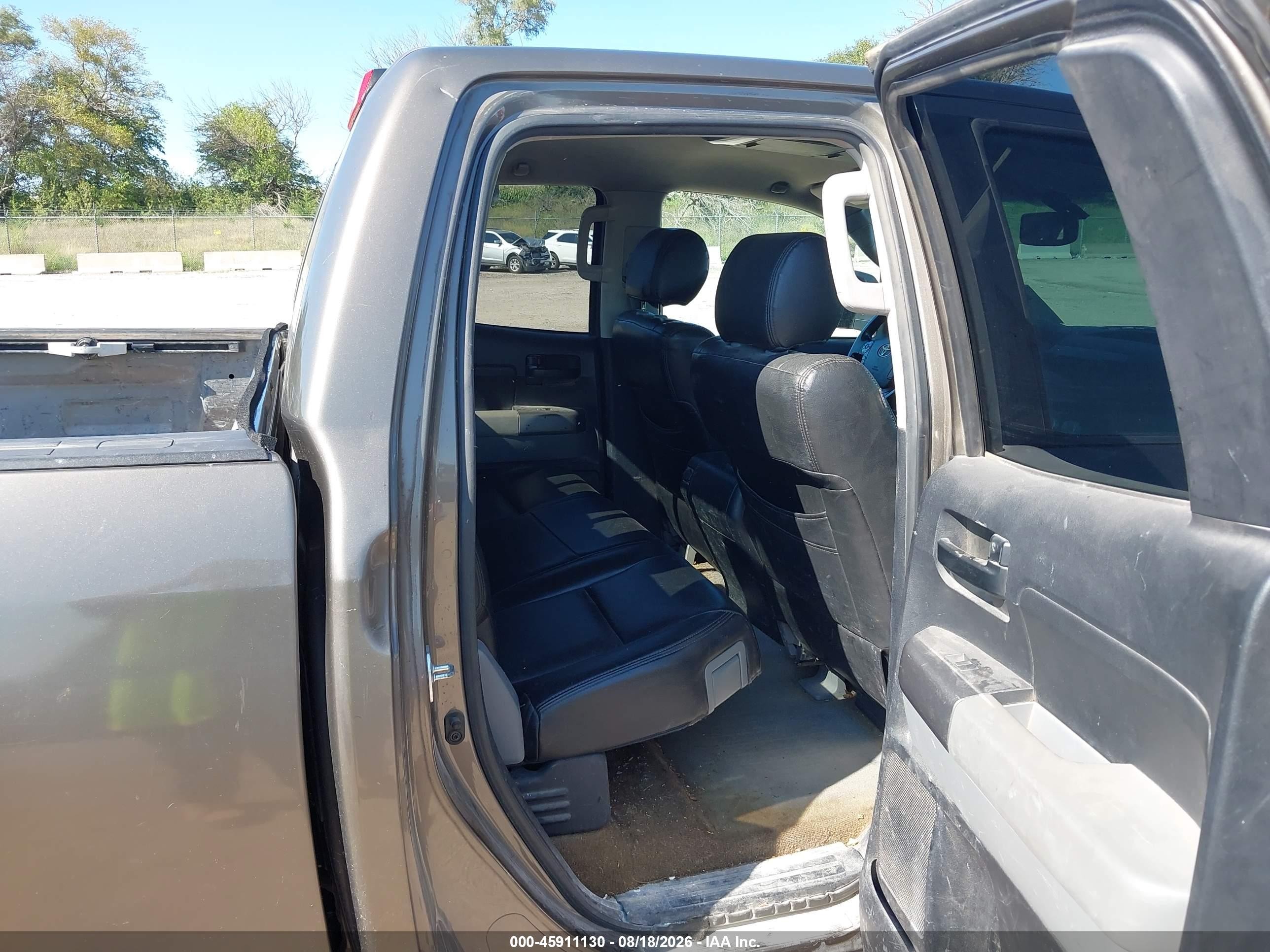 2010 Toyota Tundra Grade 5.7l V8 Brown vin: 5TFUW5F14AX157925