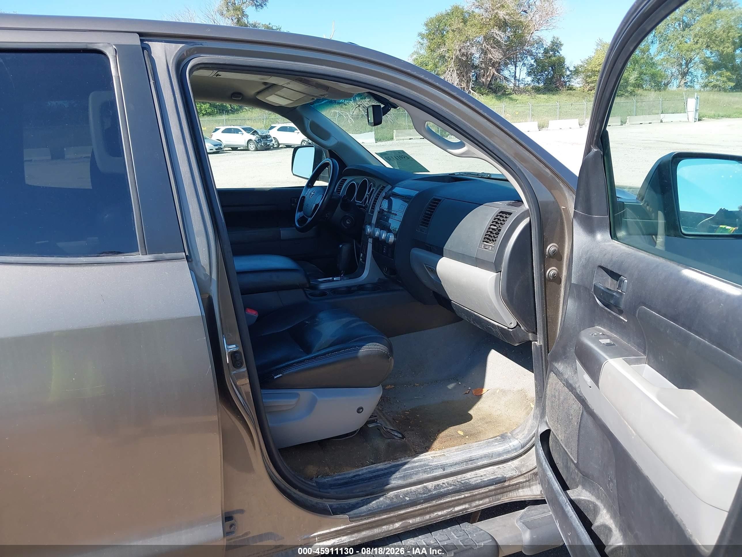 2010 Toyota Tundra Grade 5.7l V8 Brown vin: 5TFUW5F14AX157925