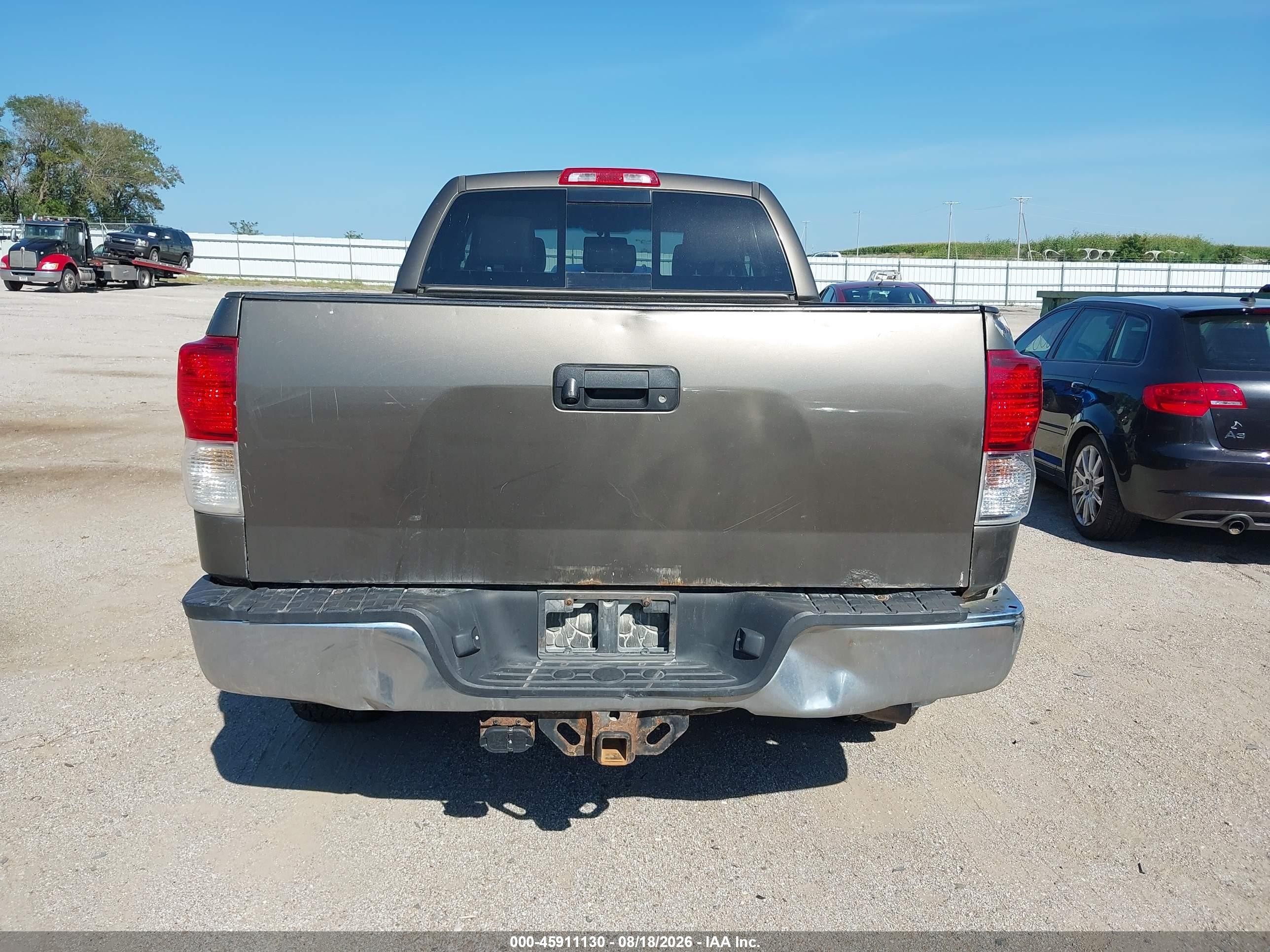 2010 Toyota Tundra Grade 5.7l V8 Brown vin: 5TFUW5F14AX157925
