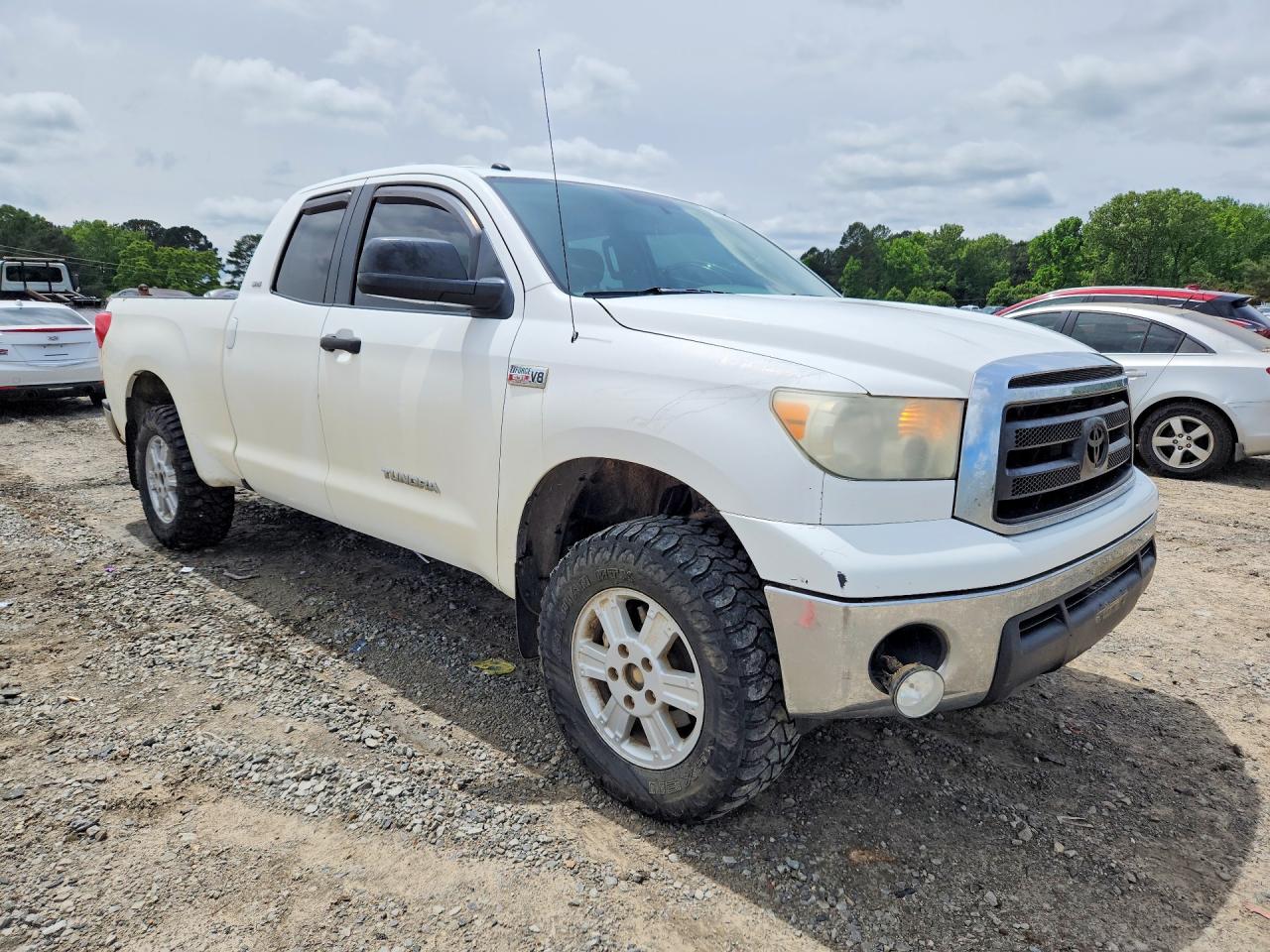 2011 Toyota Tundra Grade White vin: 5TFUW5F14BX192093