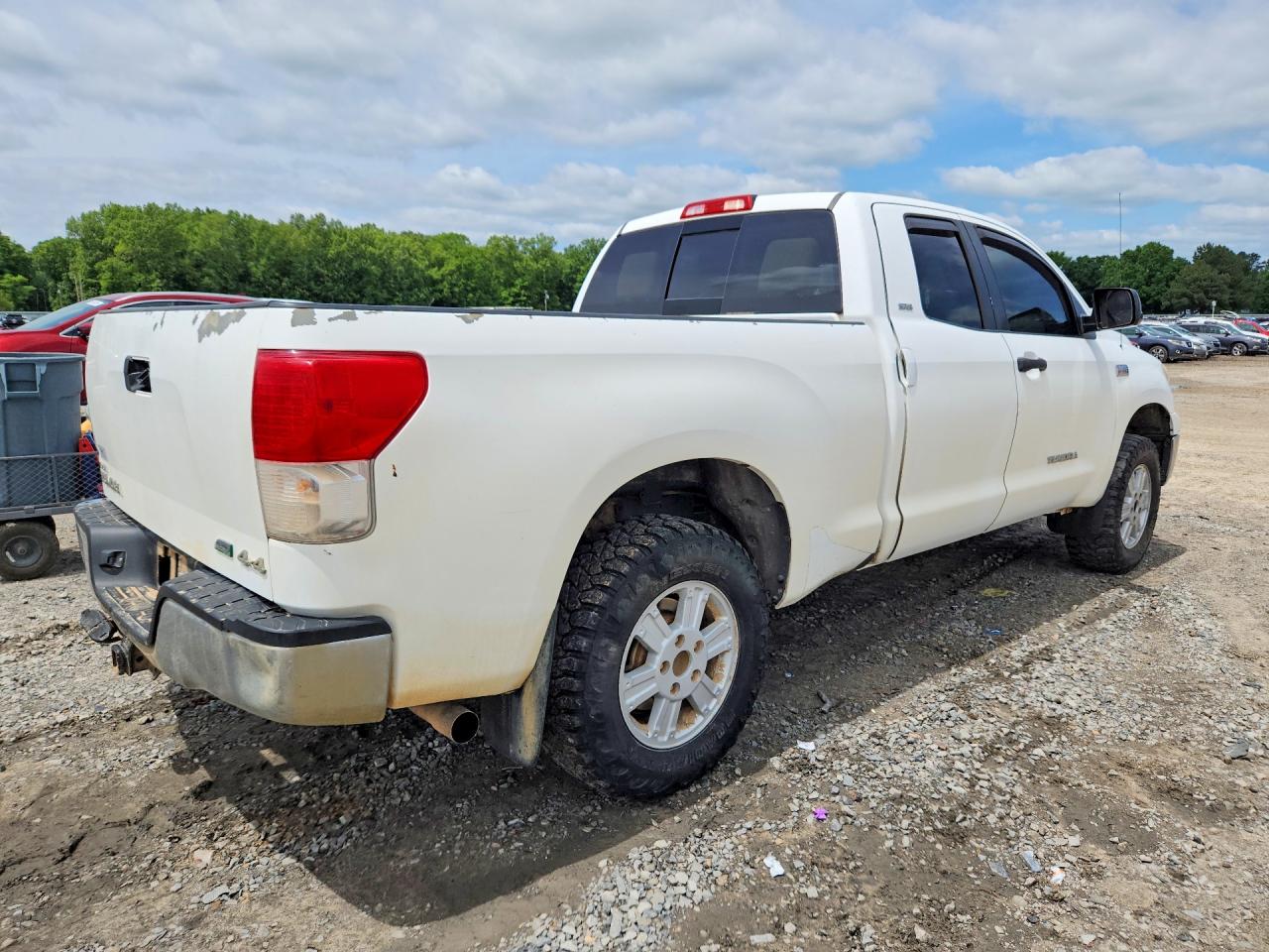 2011 Toyota Tundra Grade White vin: 5TFUW5F14BX192093