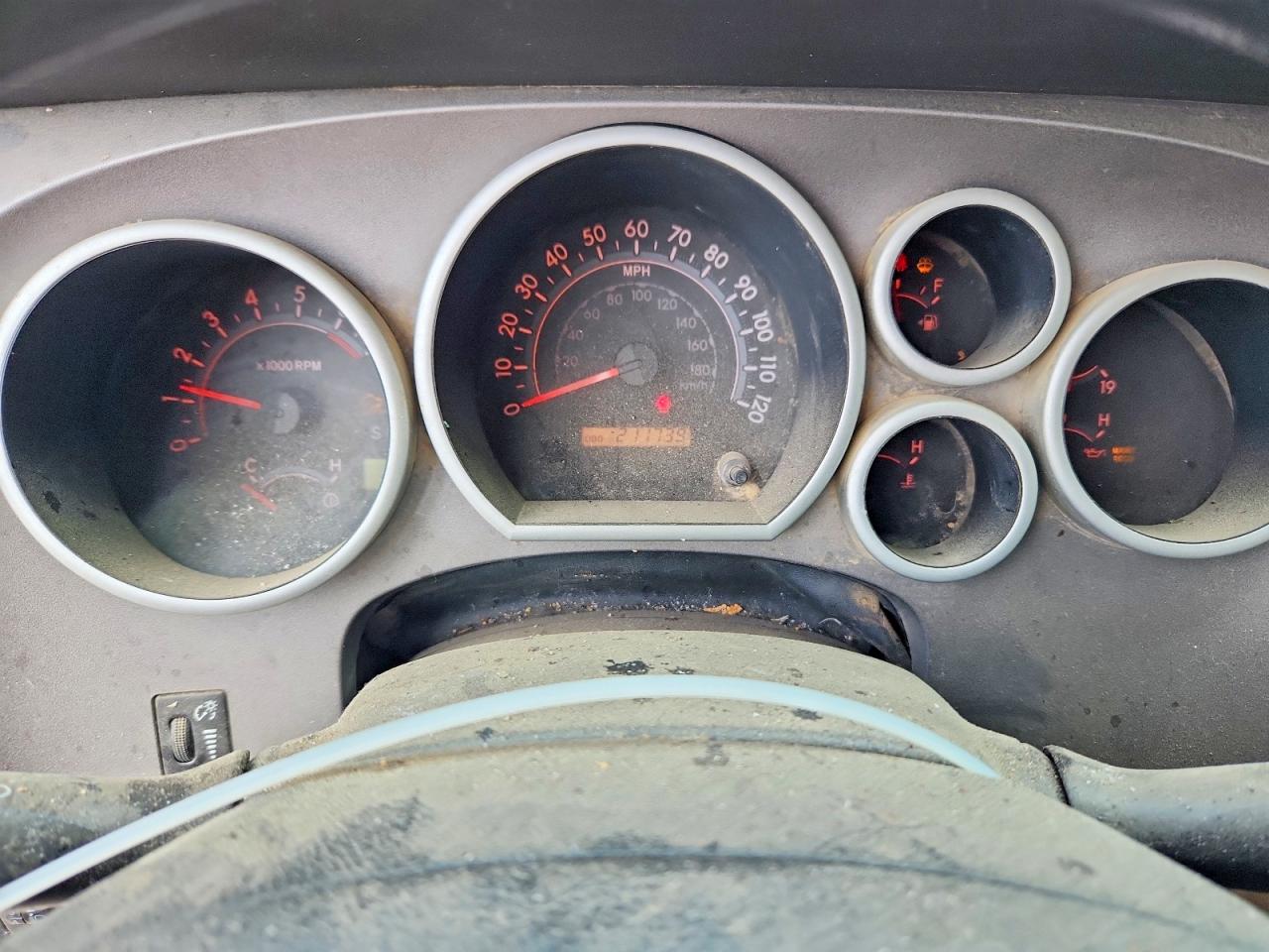 2011 Toyota Tundra Grade White vin: 5TFUW5F14BX192093