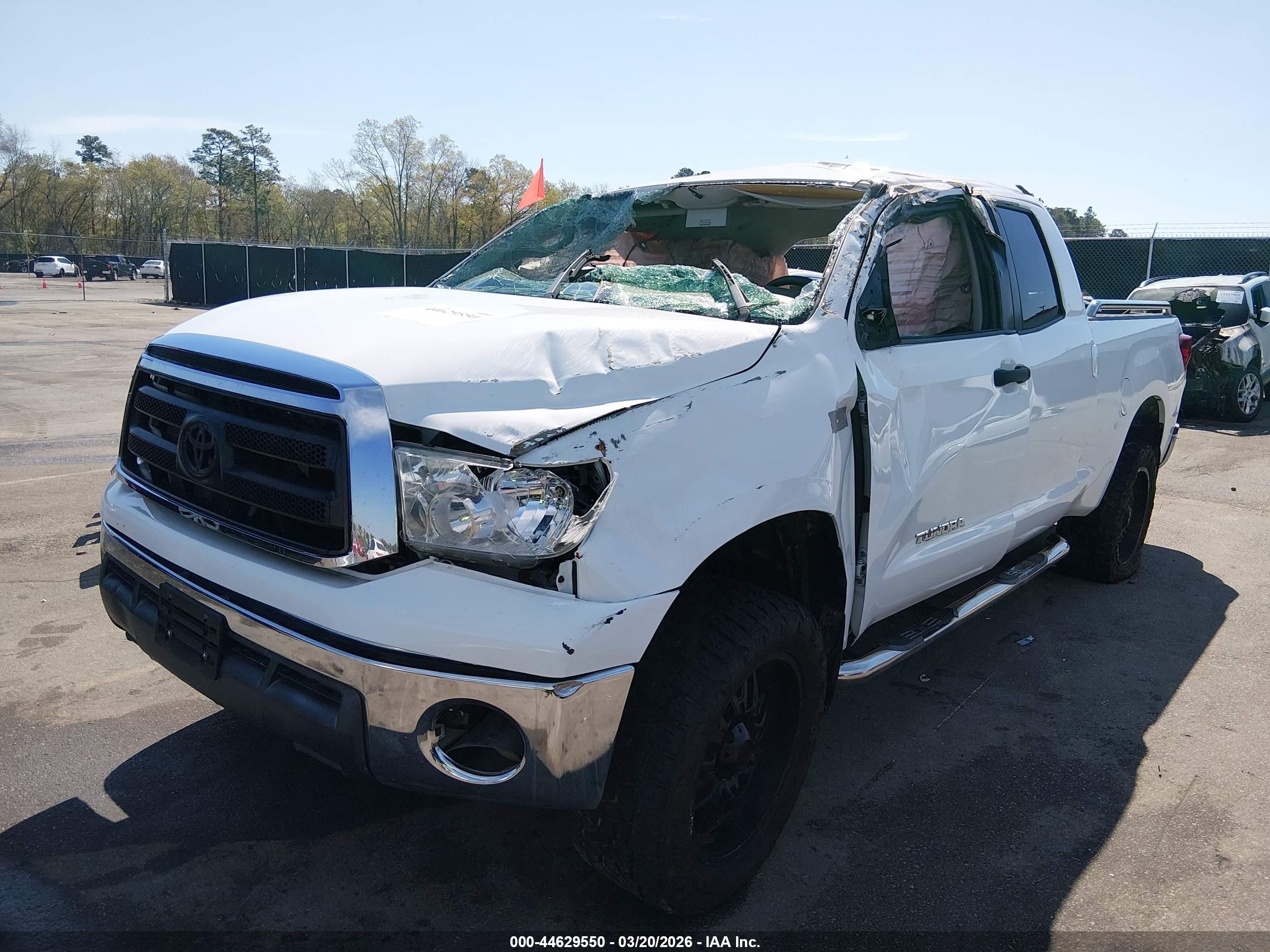 2013 Toyota Tundra Double Cab Sr5 White vin: 5TFUW5F14DX272996