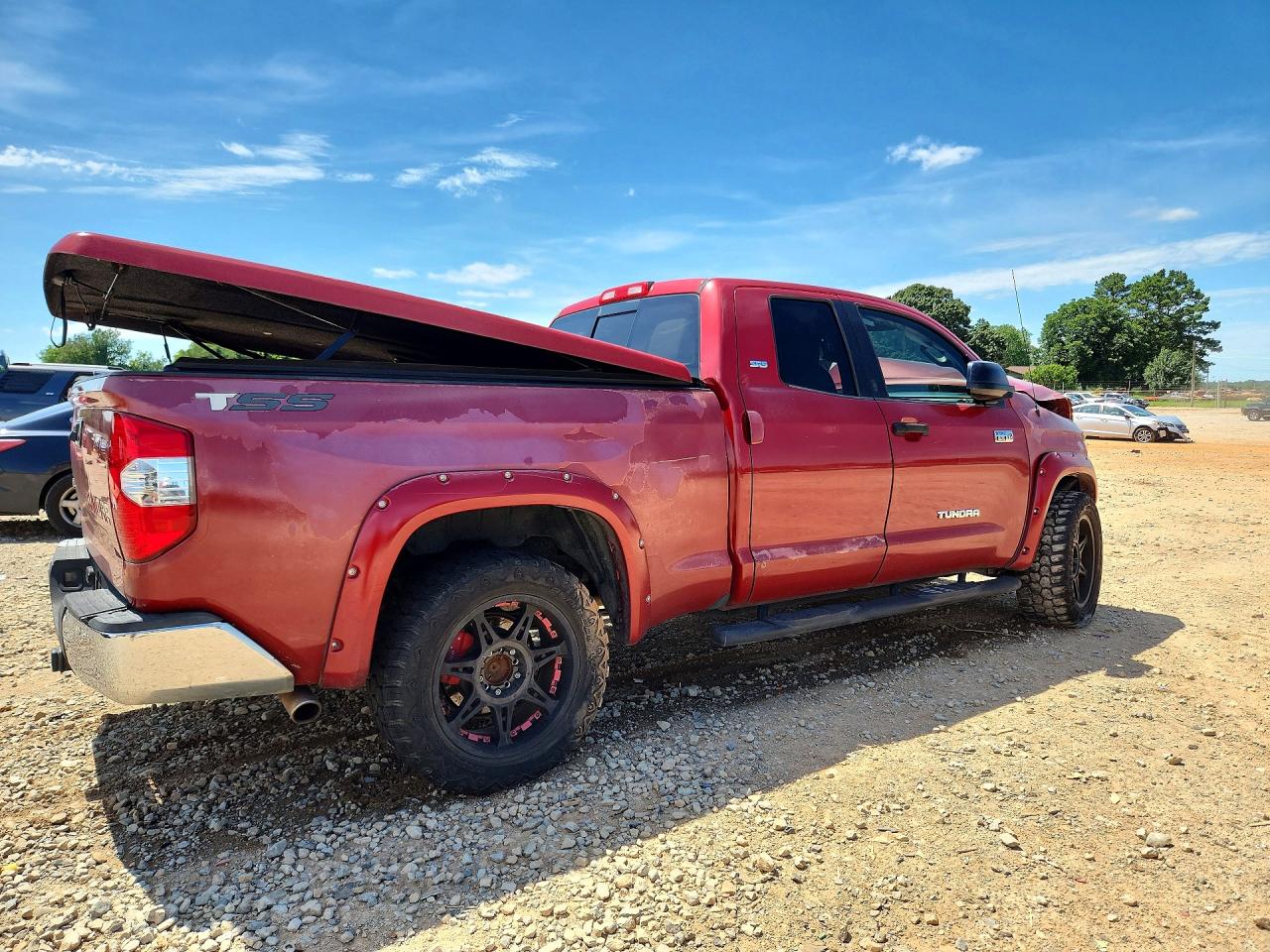 2014 Toyota Tundra Sr5 Red vin: 5TFUW5F14EX411056
