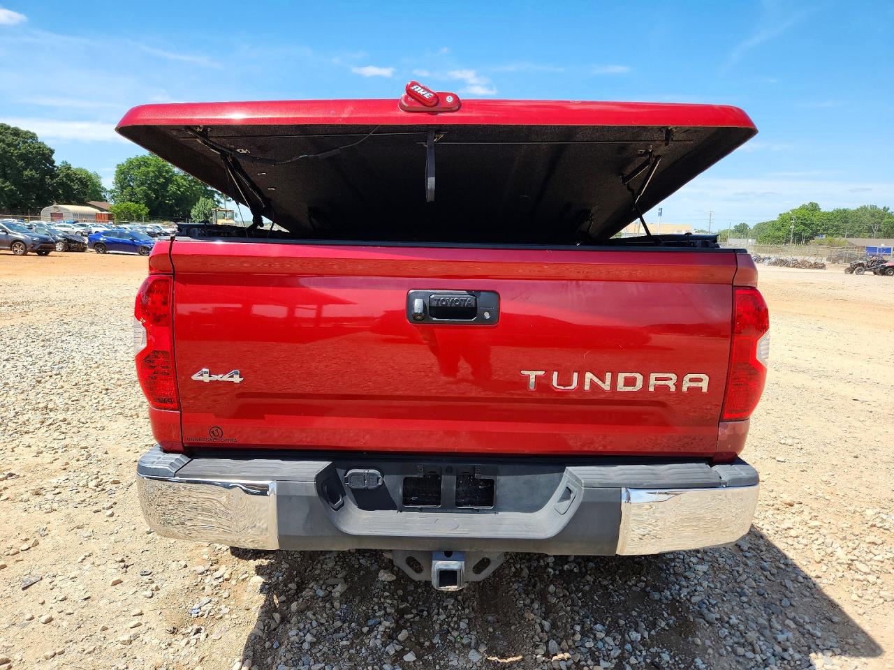 2014 Toyota Tundra Sr5 Red vin: 5TFUW5F14EX411056