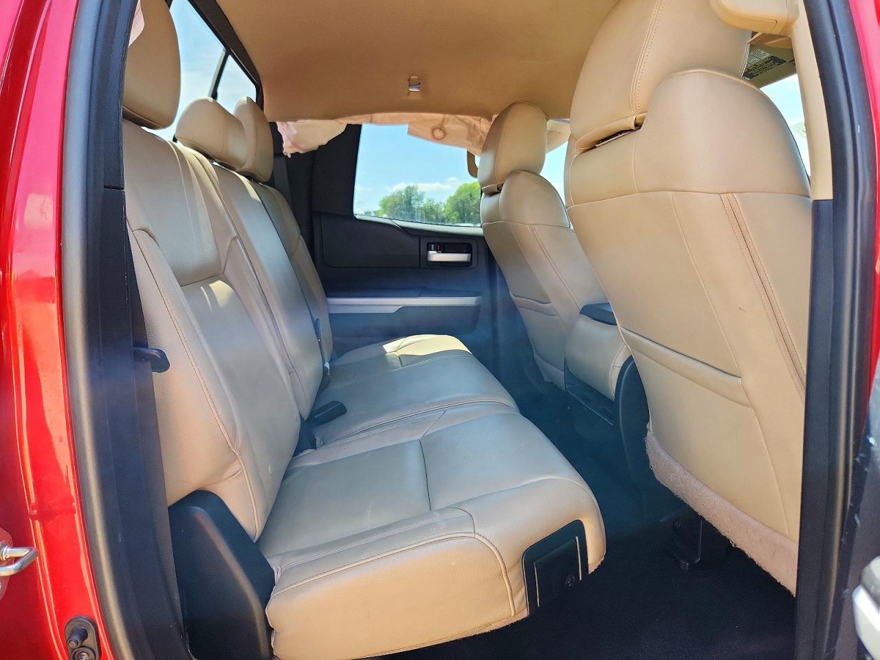 2014 Toyota Tundra Sr5 Red vin: 5TFUW5F14EX411056