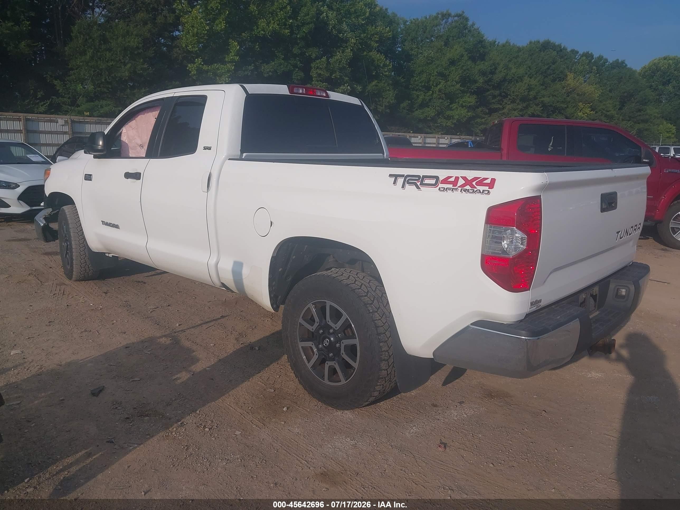 2015 Toyota Tundra Sr5 5.7l V8 White vin: 5TFUW5F14FX475664