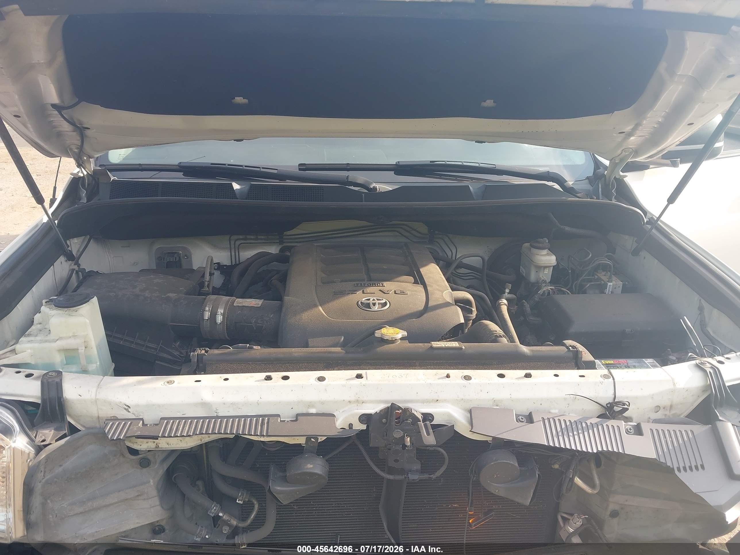 2015 Toyota Tundra Sr5 5.7l V8 White vin: 5TFUW5F14FX475664