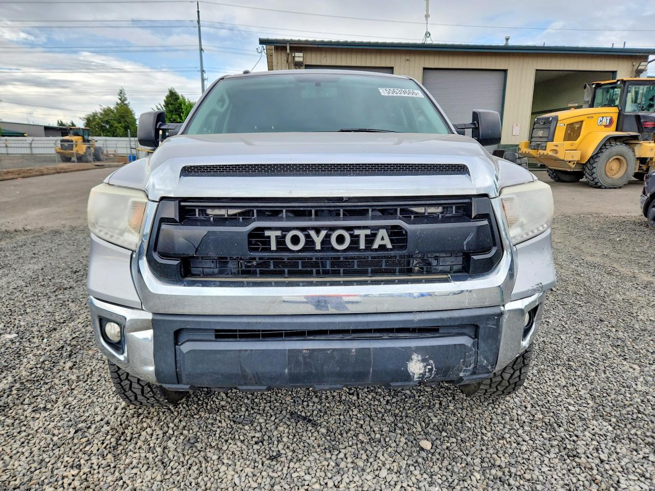 2015 Toyota Tundra Sr5 Серебряный vin: 5TFUW5F14FX487149