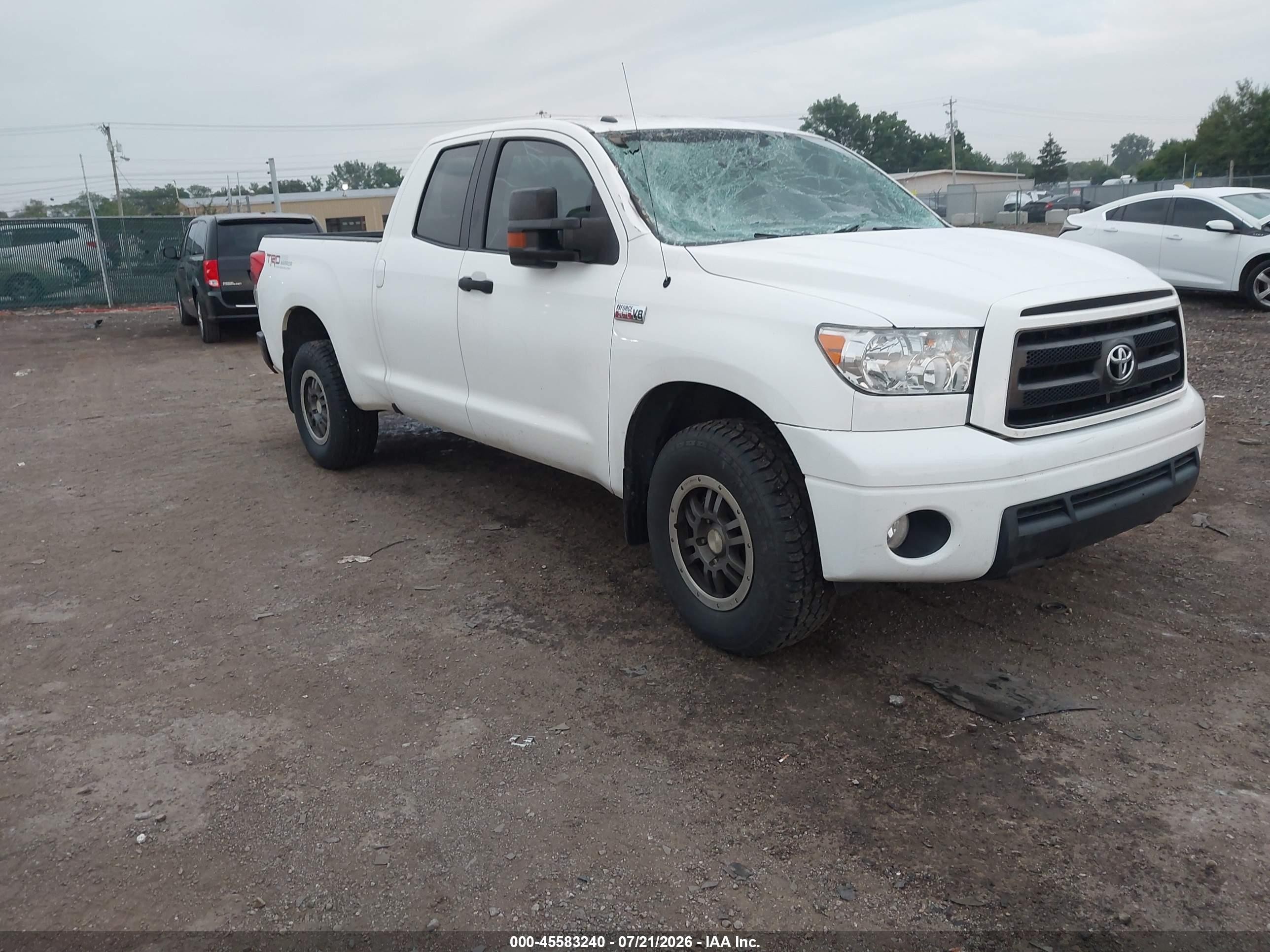 2011 Toyota Tundra Grade 5.7l V8 White vin: 5TFUW5F15BX190076