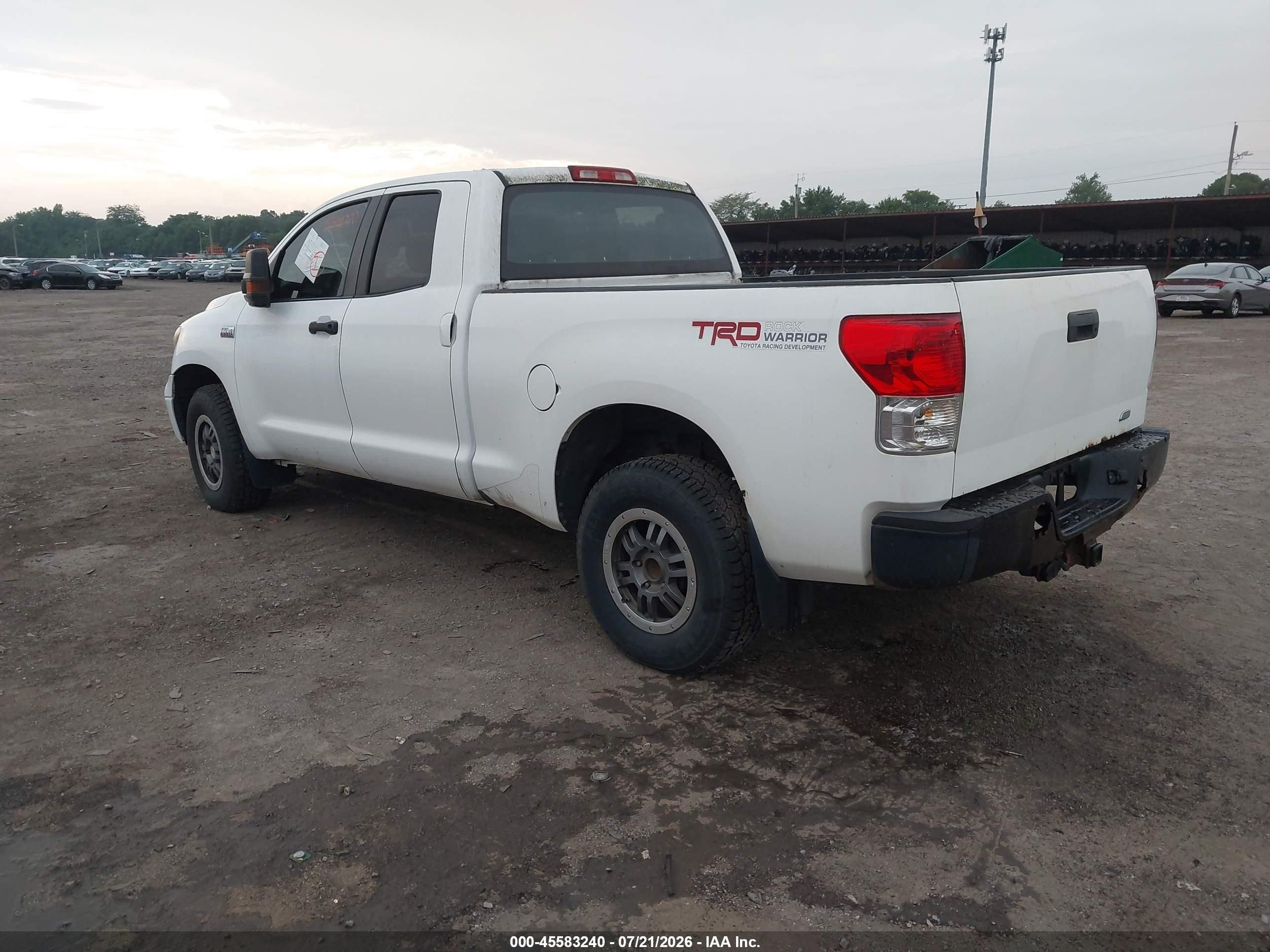 2011 Toyota Tundra Grade 5.7l V8 White vin: 5TFUW5F15BX190076