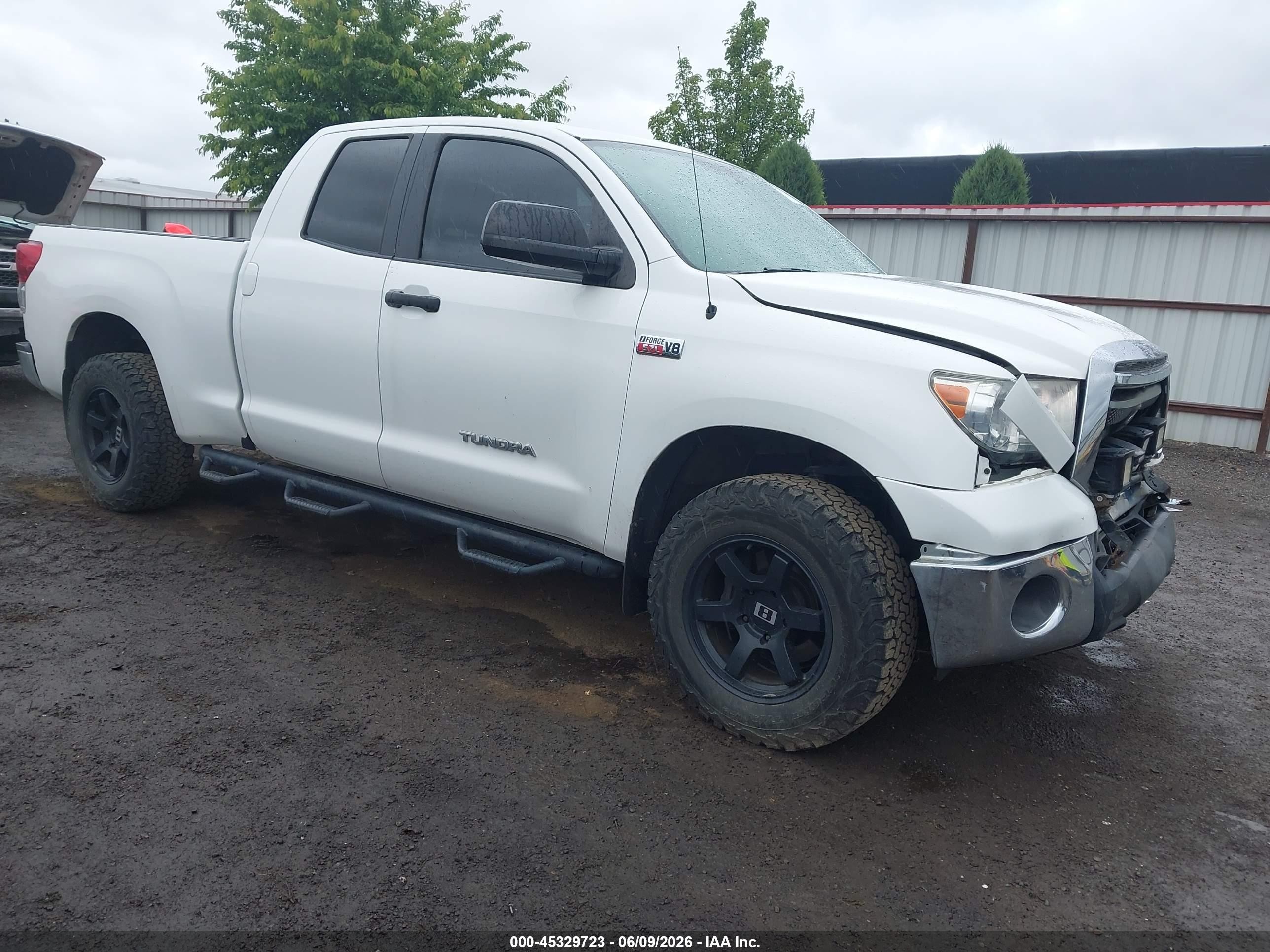 2013 Toyota Tundra Grade 5.7l V8 Белый vin: 5TFUW5F15DX285515