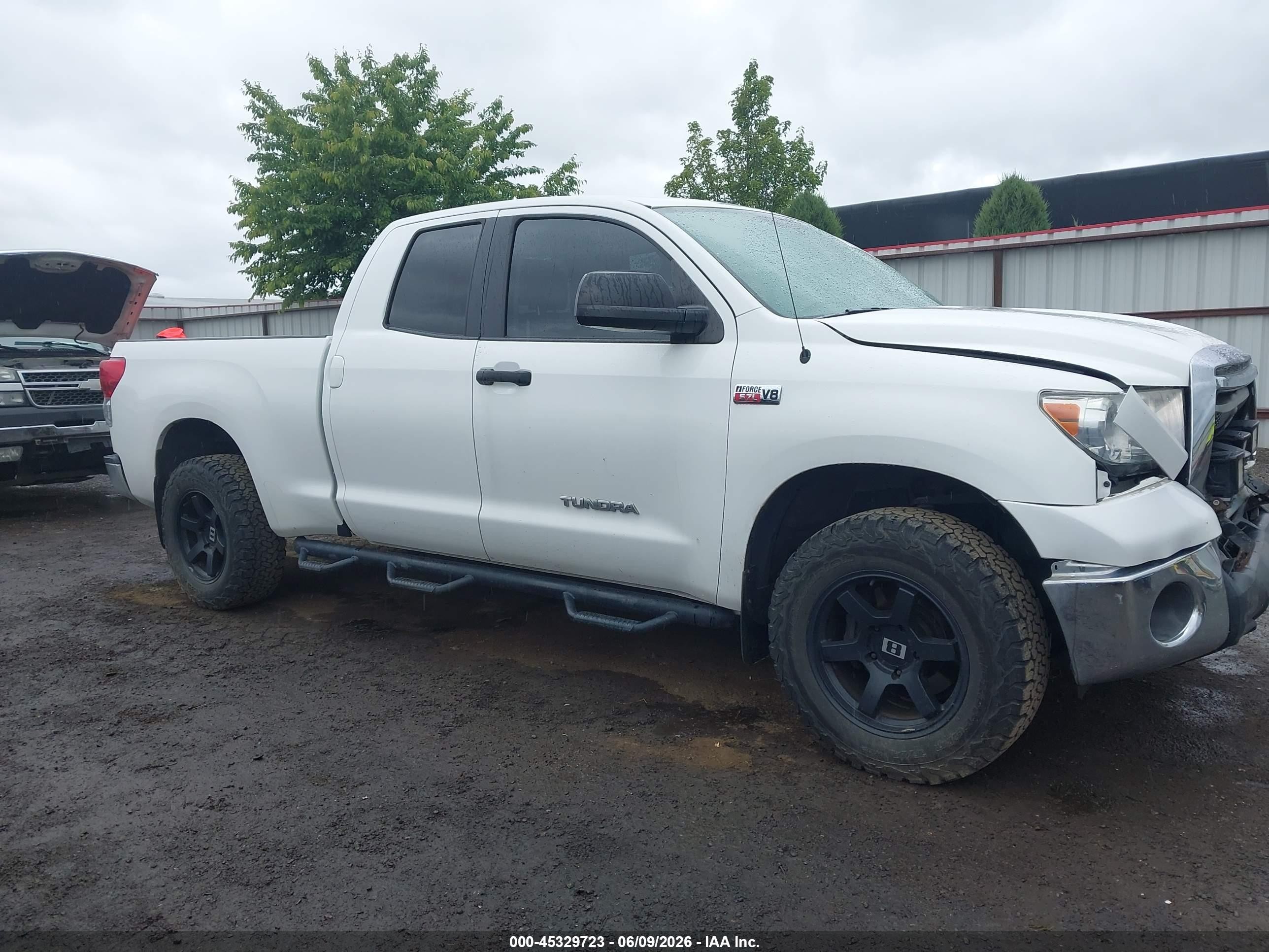 2013 Toyota Tundra Grade 5.7l V8 Белый vin: 5TFUW5F15DX285515