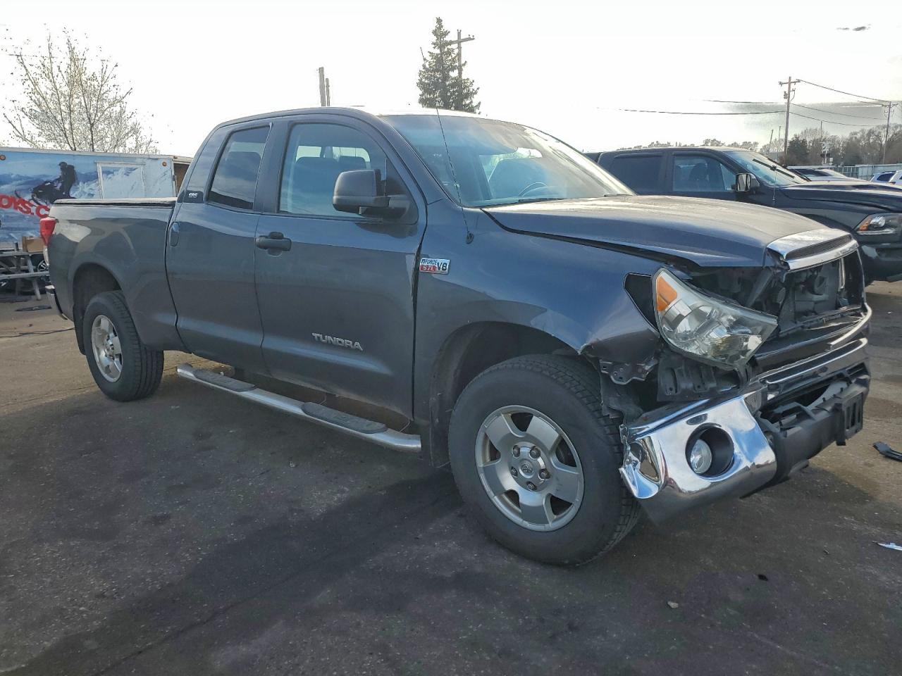 2013 Toyota Tundra Double Cab Sr5 Gray vin: 5TFUW5F15DX292979