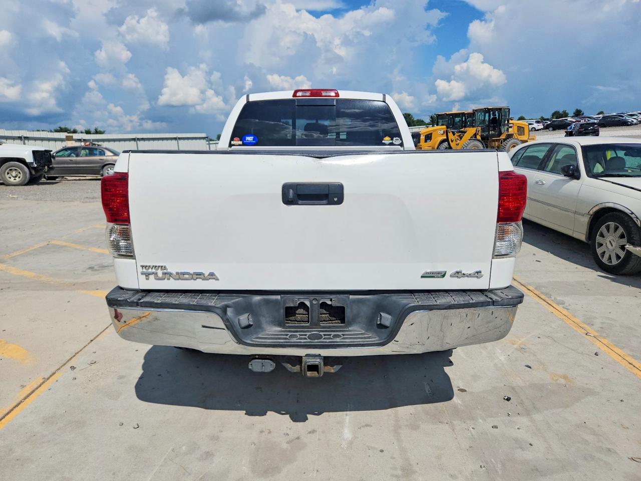 2013 Toyota Tundra Double Cab Sr5 White vin: 5TFUW5F15DX314074