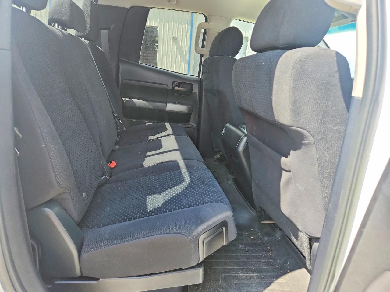 2013 Toyota Tundra Double Cab Sr5 White vin: 5TFUW5F15DX314074
